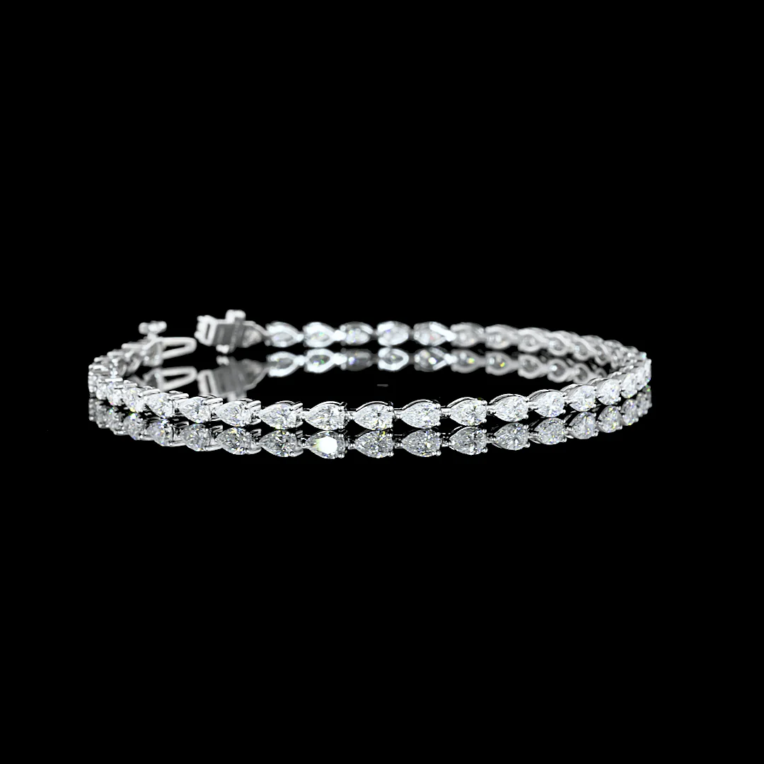 4 Carat Lab Grown Pear-Shaped Diamond Bracelet