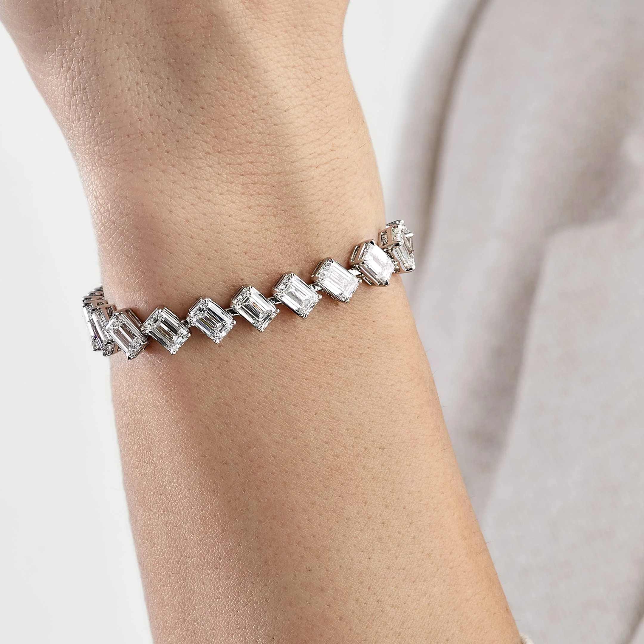 Ella Angled-Set 24 Carat Diamond Tennis Bracelet - Image 2