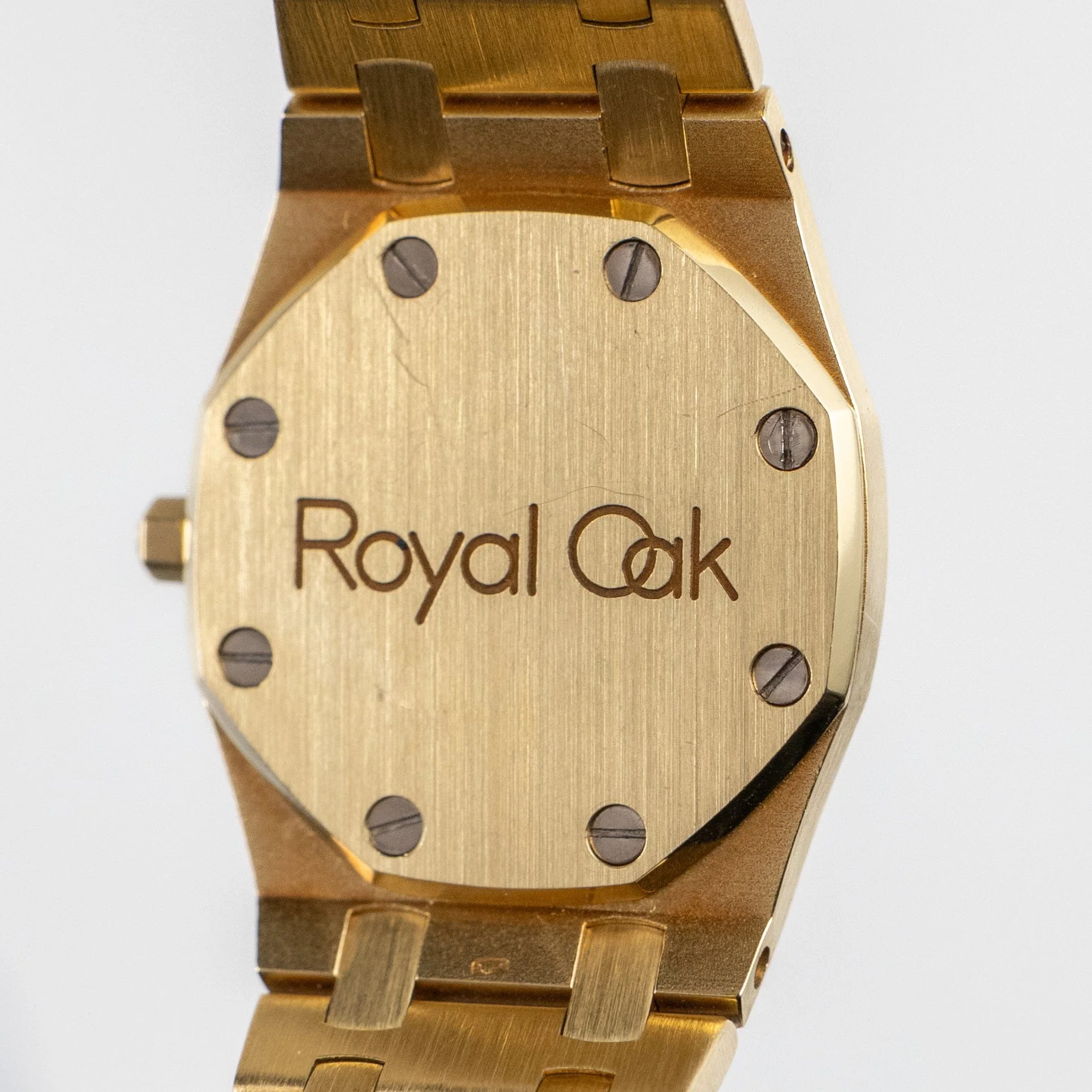 Audemars Piguet Royal Oak 6007BA Vintage 'Ladies' Yellow Gold Champagne Diamond Dial Quartz - Image 10