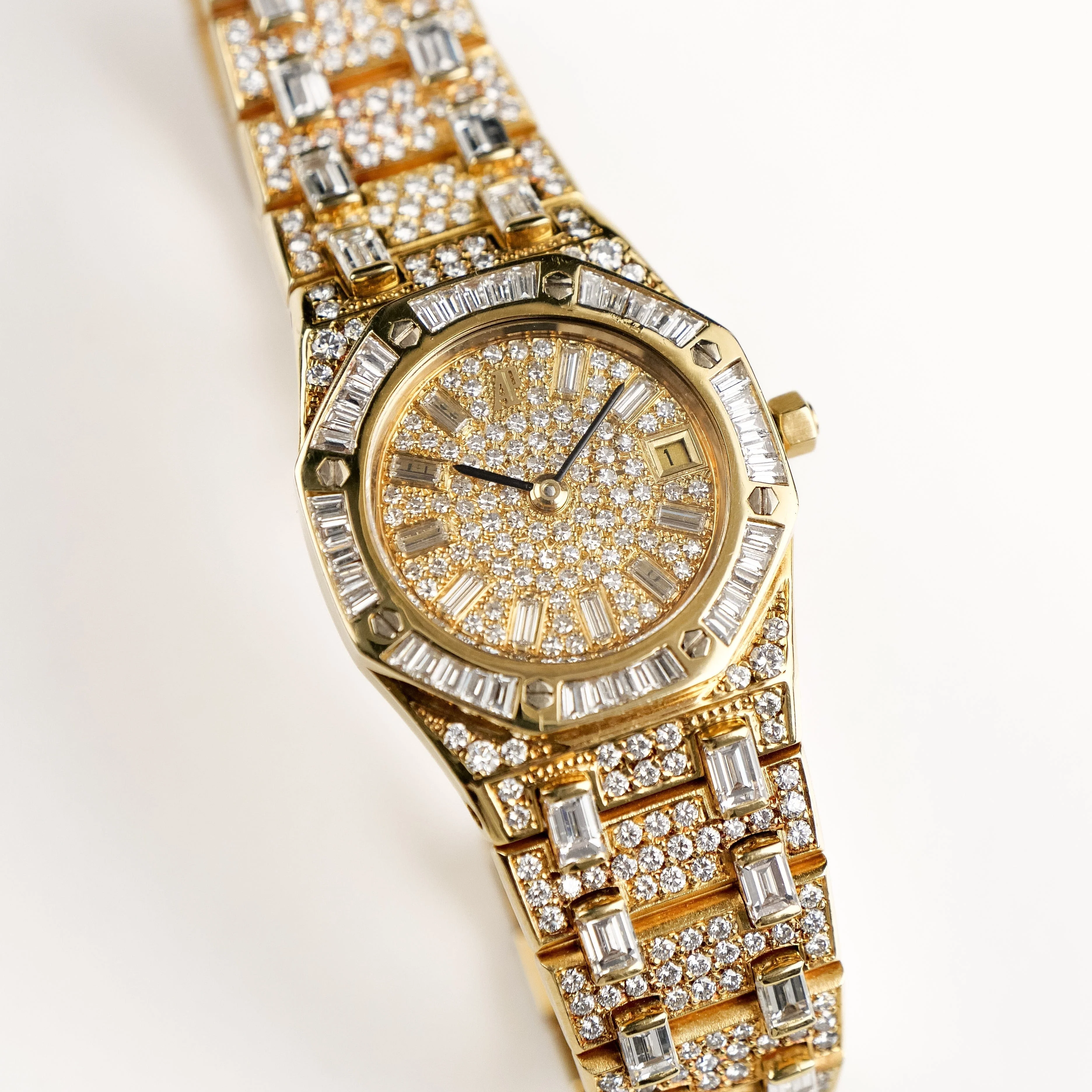 Audemars Piguet Royal Oak 56343 'Ladies' Yellow Gold Diamonds Quartz - Image 5