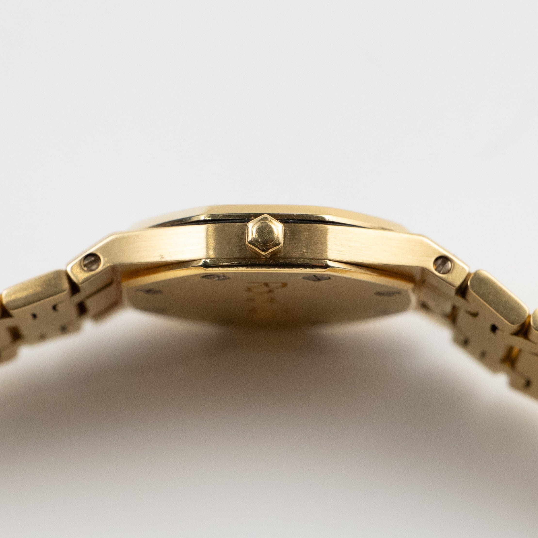 Audemars Piguet Royal Oak 6007BA Vintage 'Ladies' Yellow Gold Grey Dial Quartz - Image 8