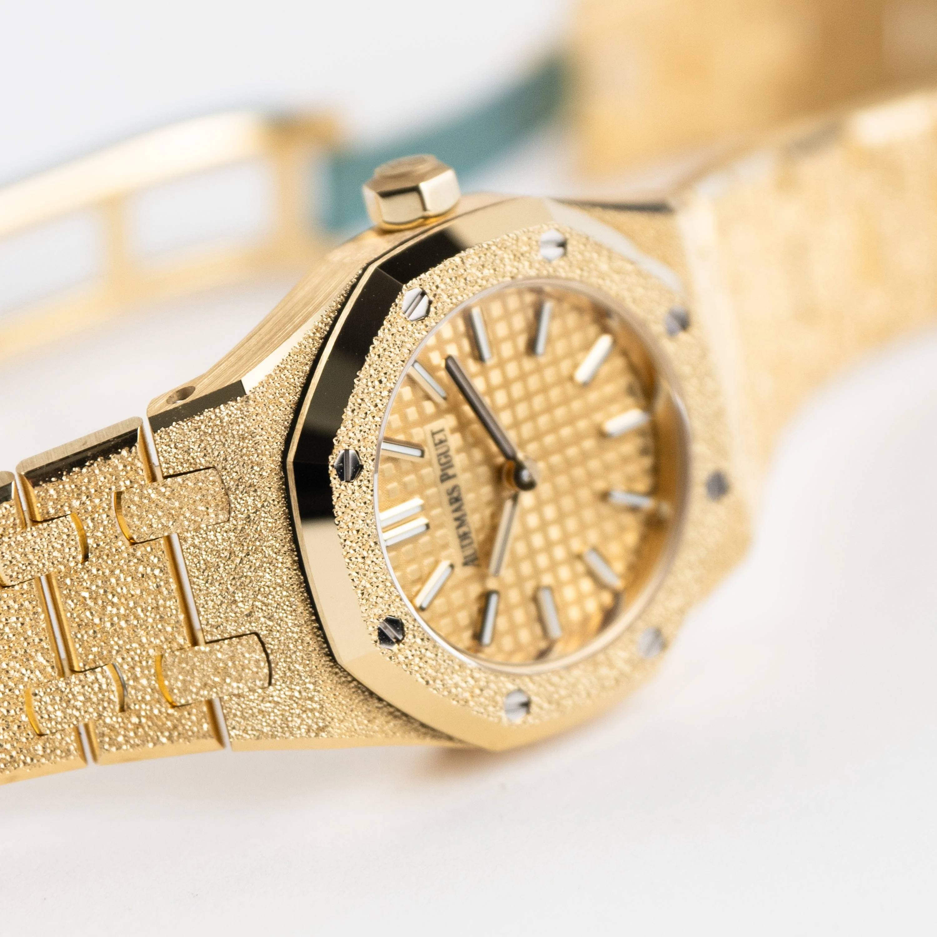 Audemars Piguet Royal Oak 67630BA.GG.1312BA.01 'Mini' Frosted Yellow Gold Quartz (2026) - Image 5