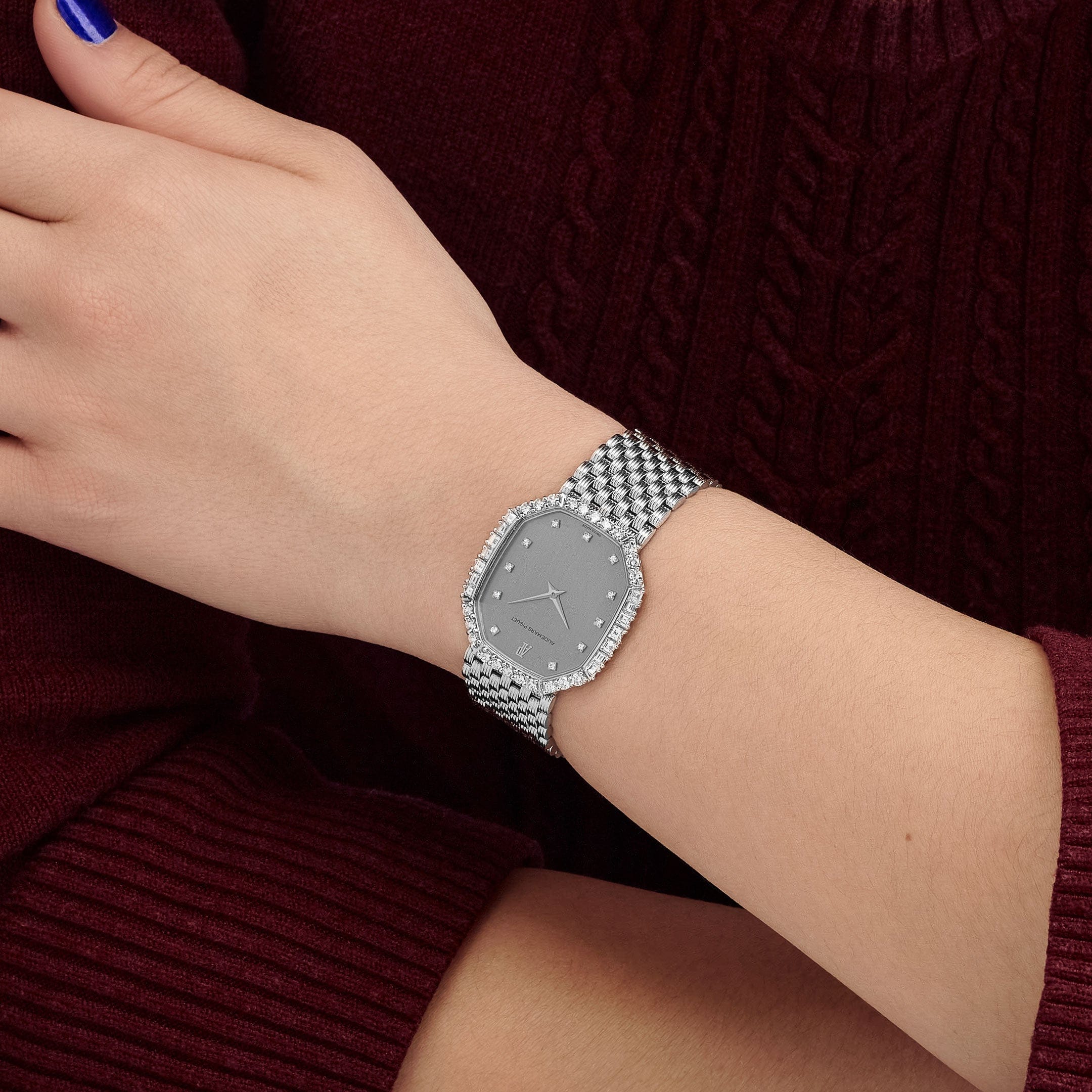 Audemars Piguet Cobra Vintage 'Ladies' White Gold Silver Diamond Dial Diamond Bezel - Image 3