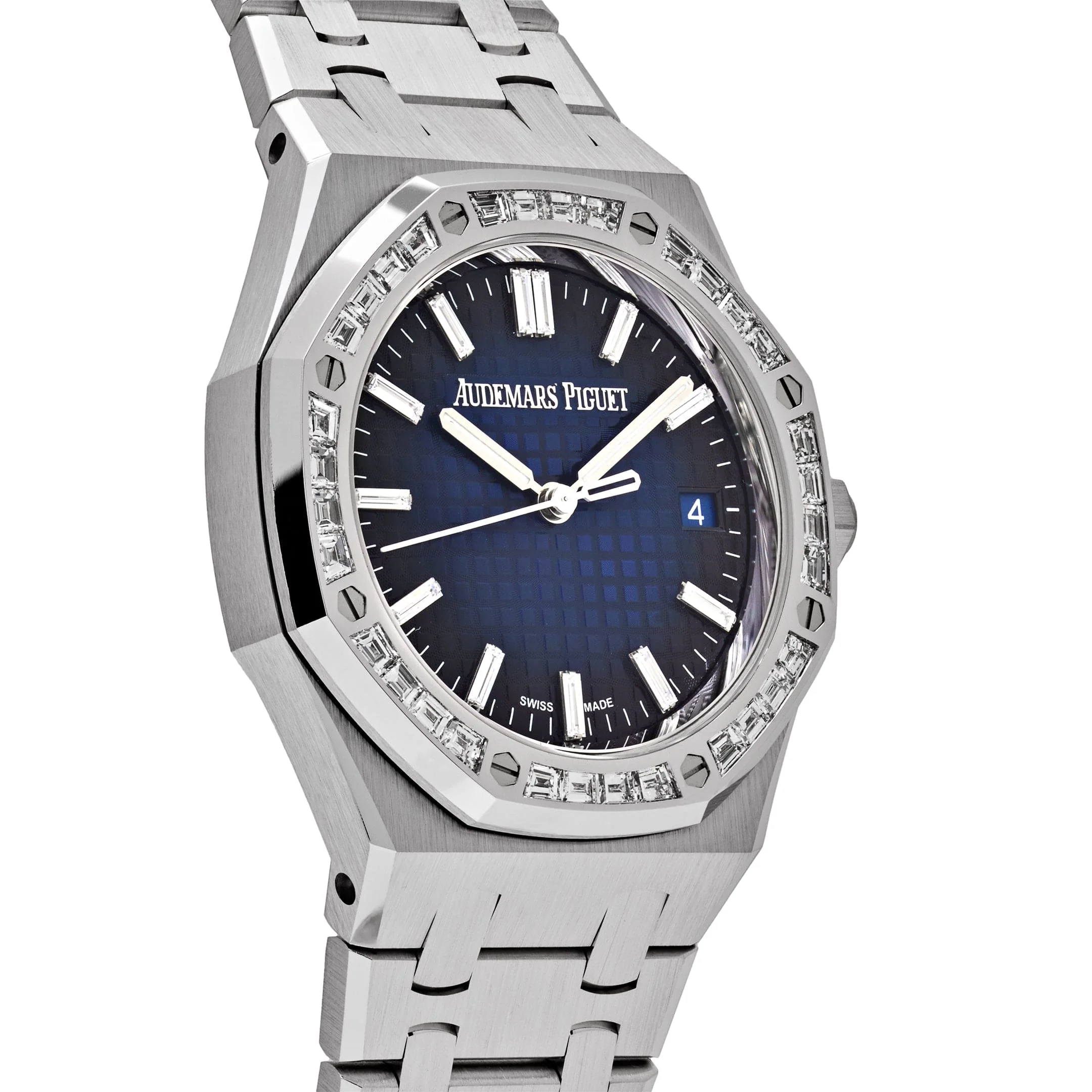 Audemars Piguet Royal Oak 15551BC.ZZ.1356BC.01 Diamond Bezel White Gold Smoked Blue Dial (2024) - Image 3
