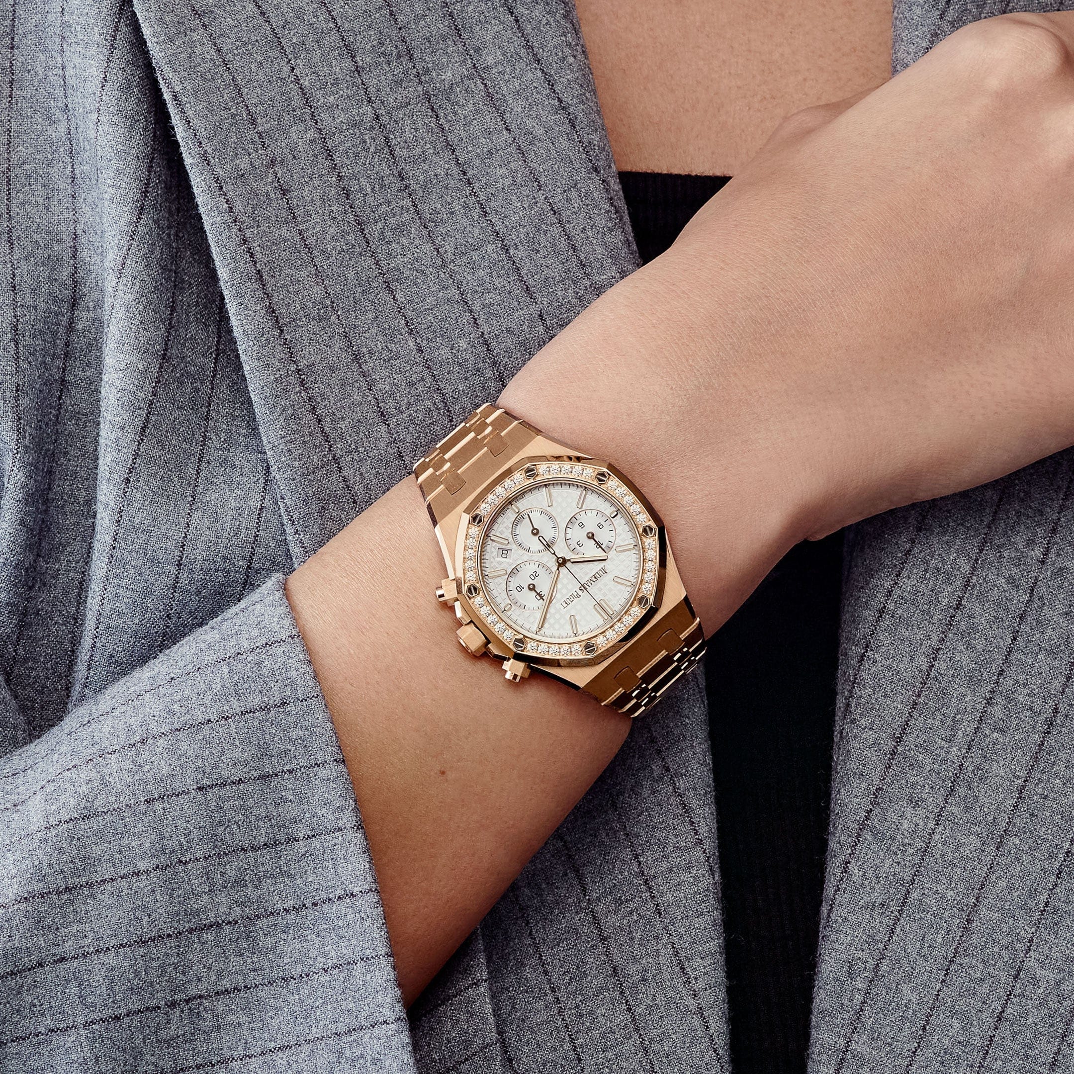 Audemars Piguet Royal Oak 26715OR.ZZ.1356OR.01 Chronograph Rose Gold Silver Dial Diamond Bezel - Image 3