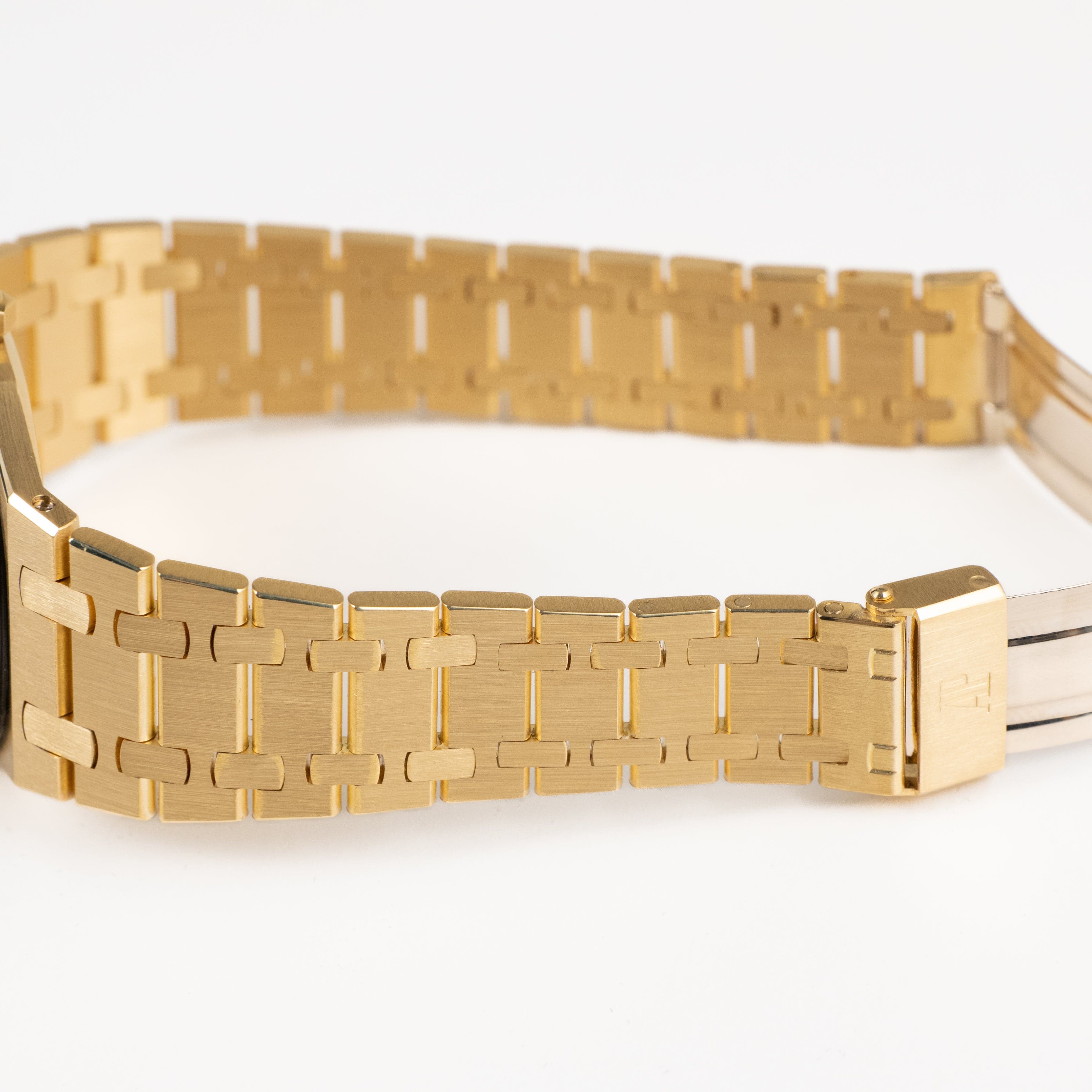 Audemars Piguet Royal Oak 56303BA 'Ladies' Yellow Gold Grey Dial Quartz - Image 12