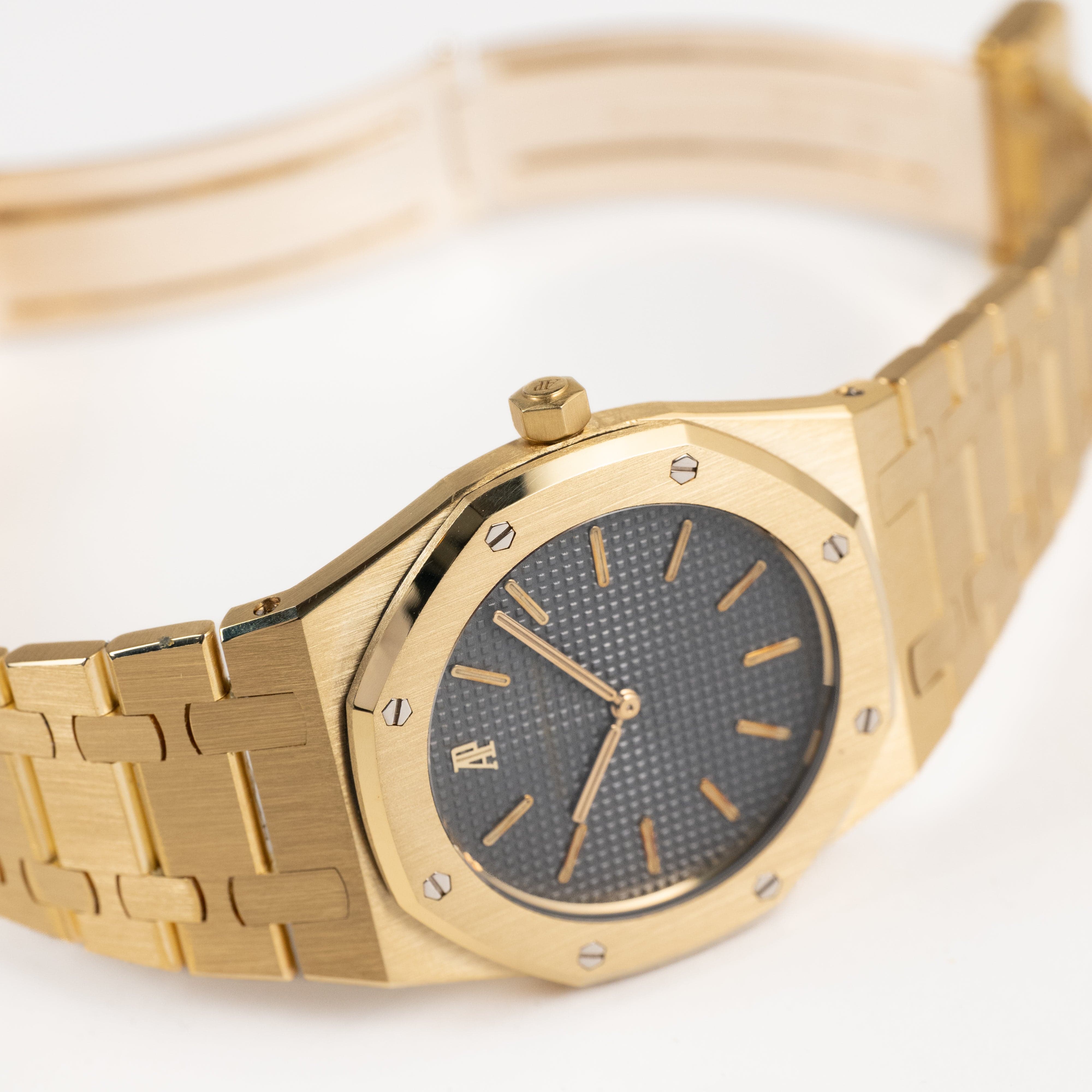 Audemars Piguet Royal Oak 56303BA 'Ladies' Yellow Gold Grey Dial Quartz - Image 8