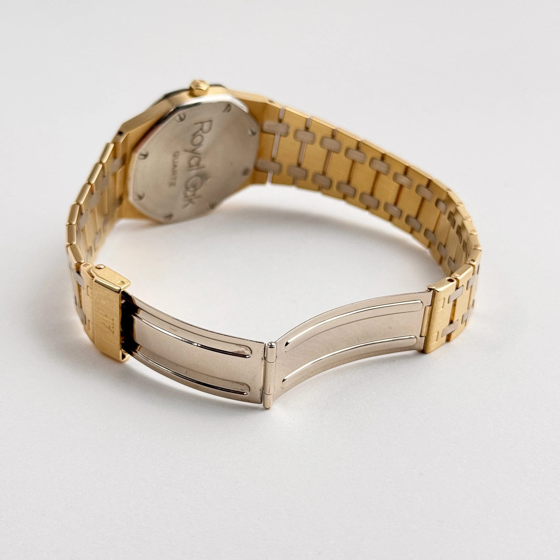 Audemars Piguet Royal Oak 6023AC Yellow Gold White Gold Diamond Dial Quartz - Image 9