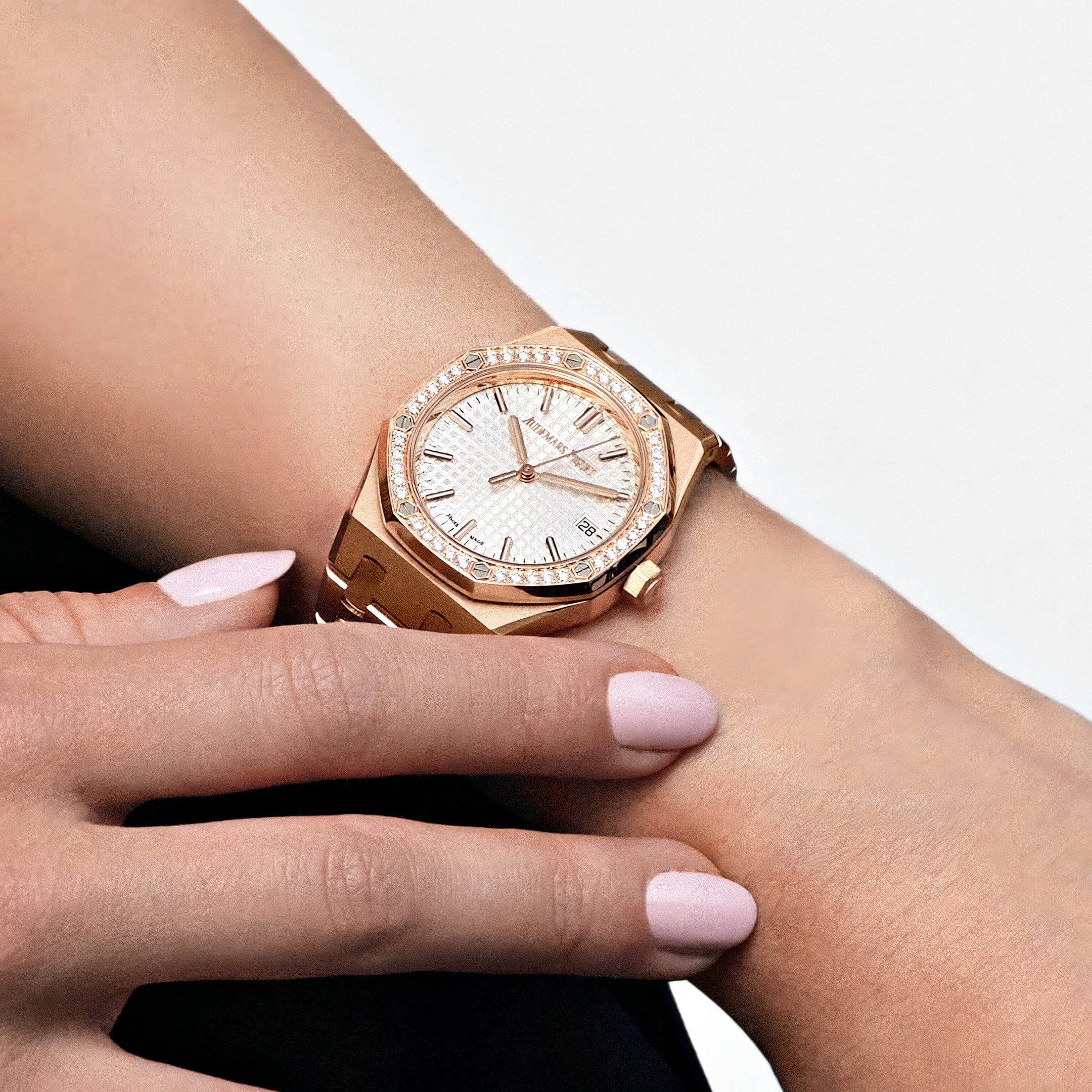 Audemars Piguet Royal Oak 77451OR.ZZ.1361OR.03 'Ladies' Rose Gold Silver Dial Diamond Bezel - Image 2