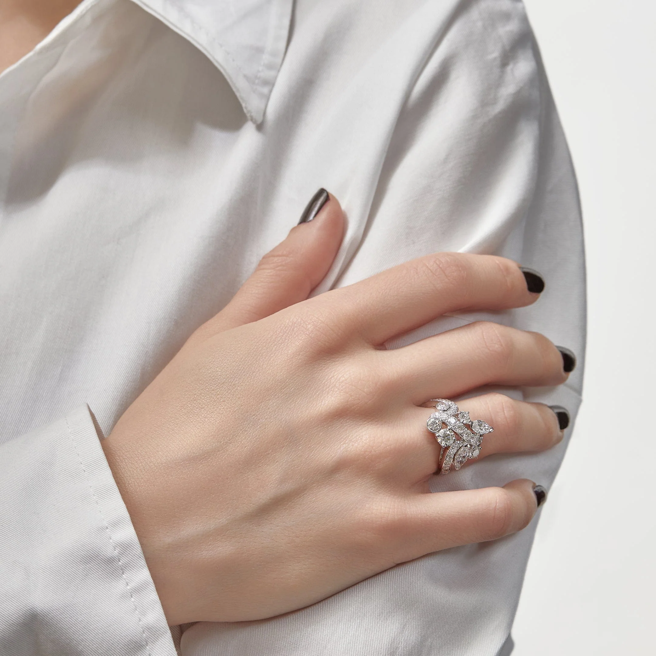 De Beers 'Adonis Rose' Cluster Ring - Image 2