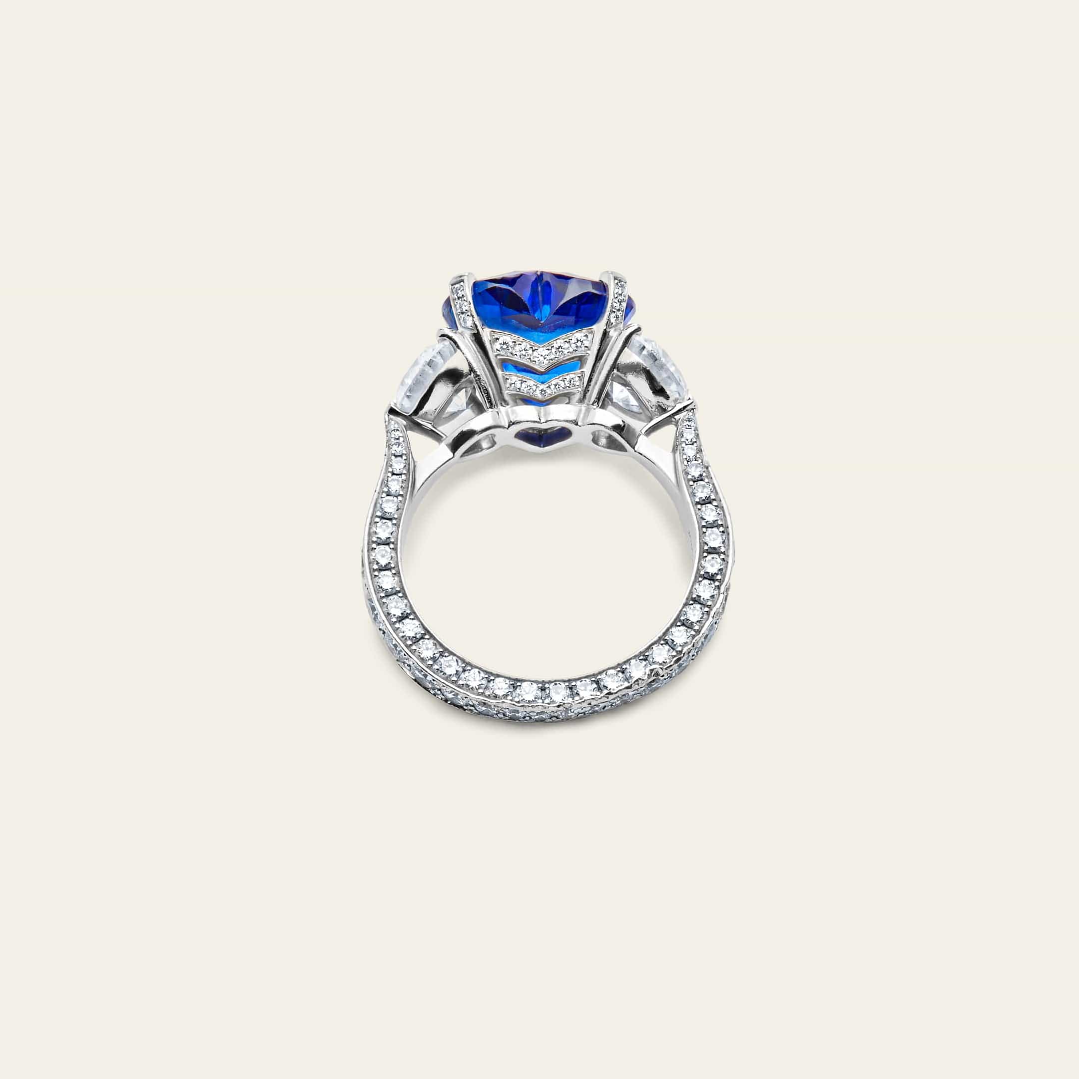 Graff Platinum Heart Shape Blue Sapphire and Diamond Promise Ring - Image 4