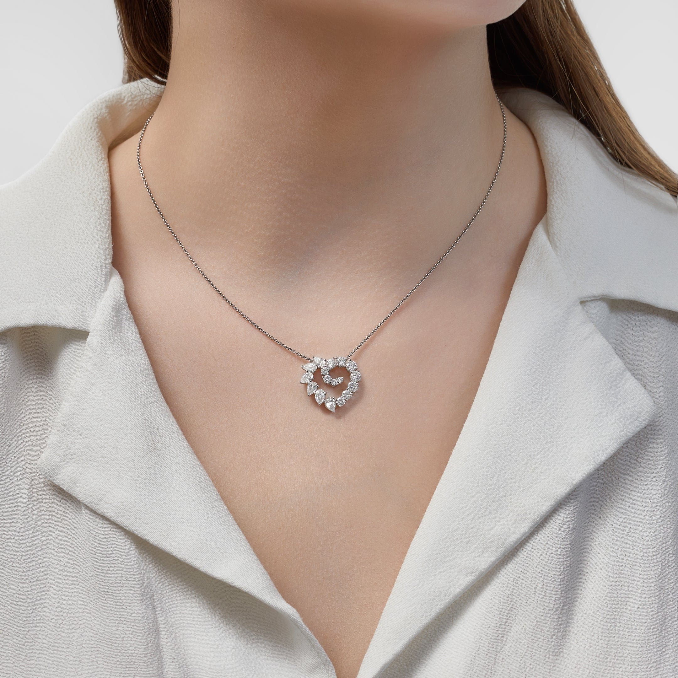 Harry Winston Garland Large Heart Diamond Pendant - Image 2