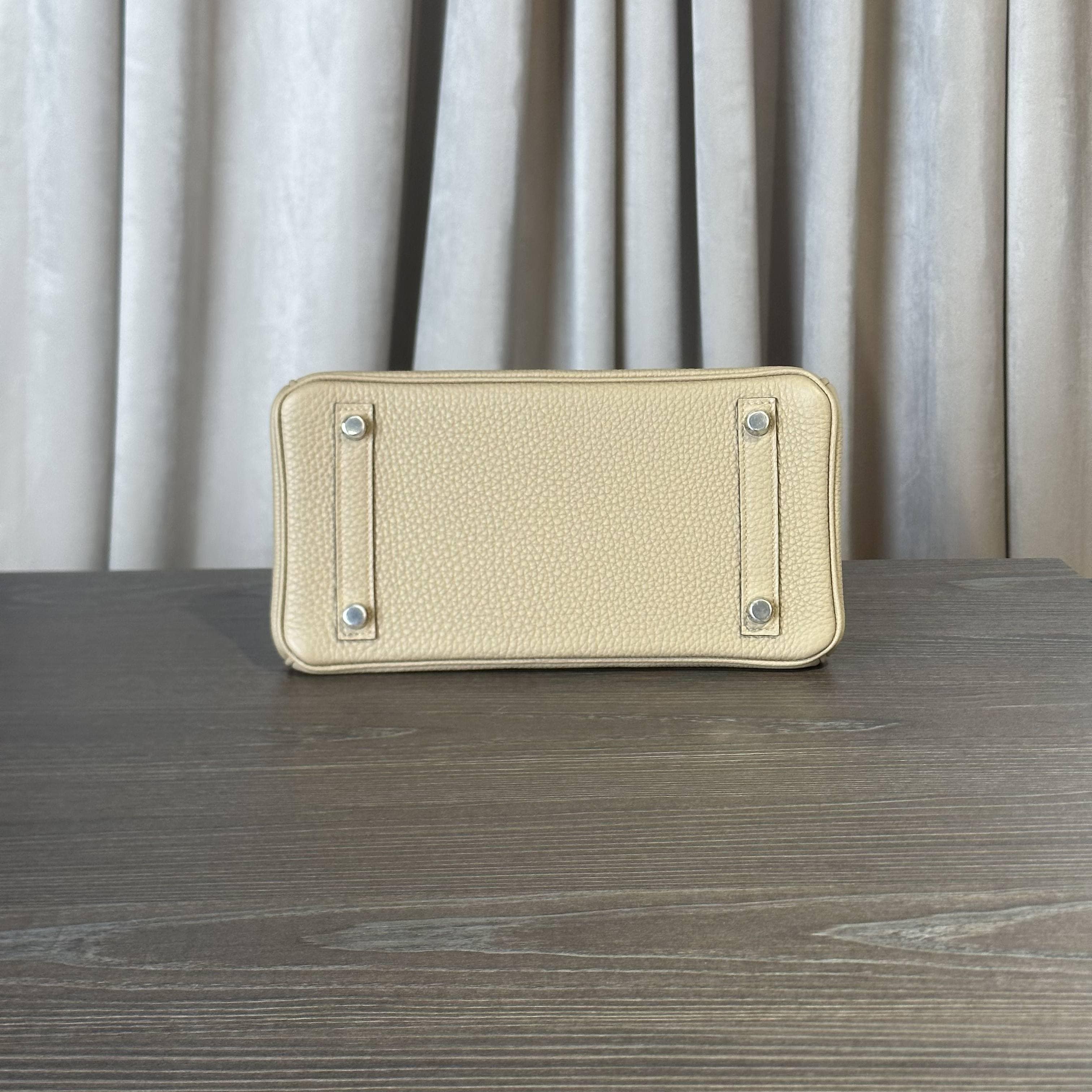 Hermès Birkin 25 Beige Marfa Togo Palladium Hardware - Image 10
