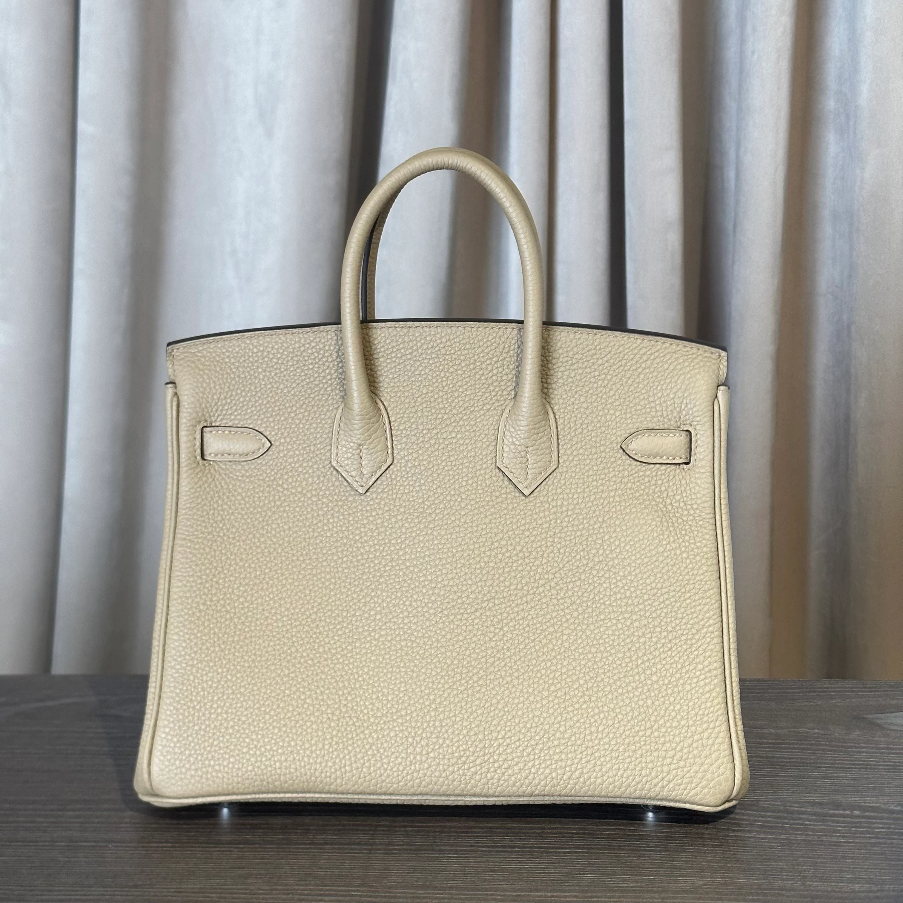 Hermès Birkin 25 Beige Marfa Togo Palladium Hardware - Image 7