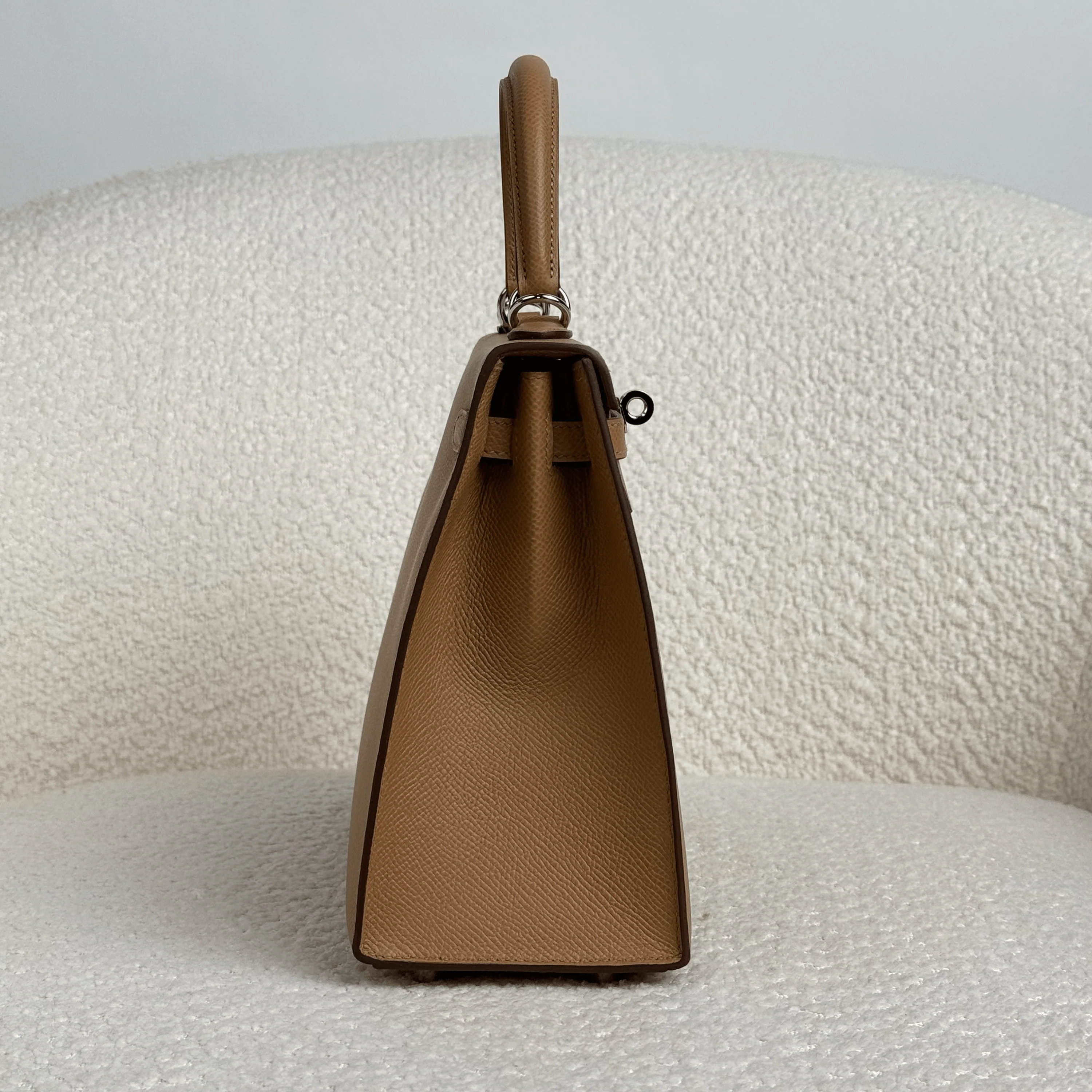 Hermès Biscuit Kelly Sellier 25 Epsom Palladium Hardware - Image 4