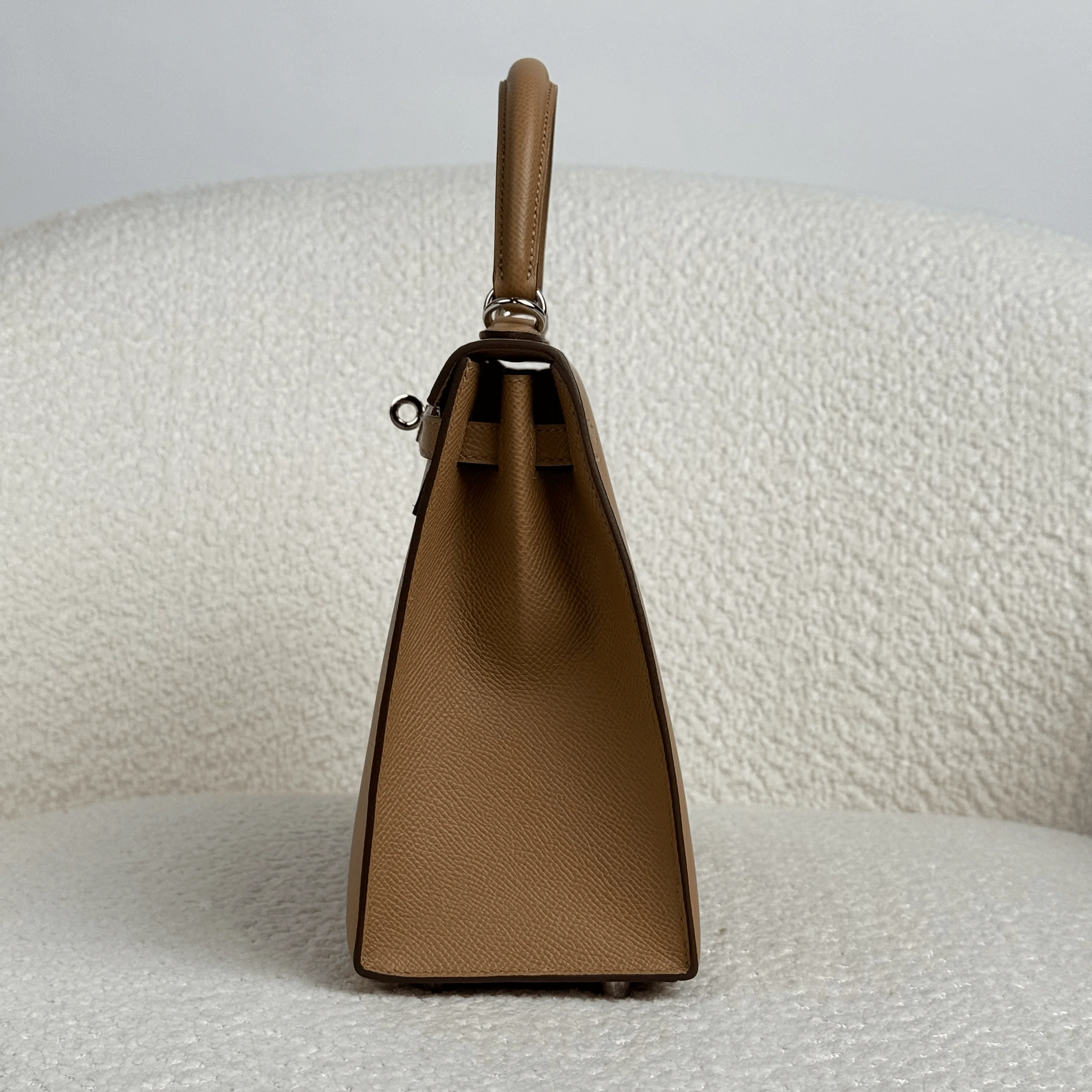 Hermès Biscuit Kelly Sellier 25 Epsom Palladium Hardware - Image 5