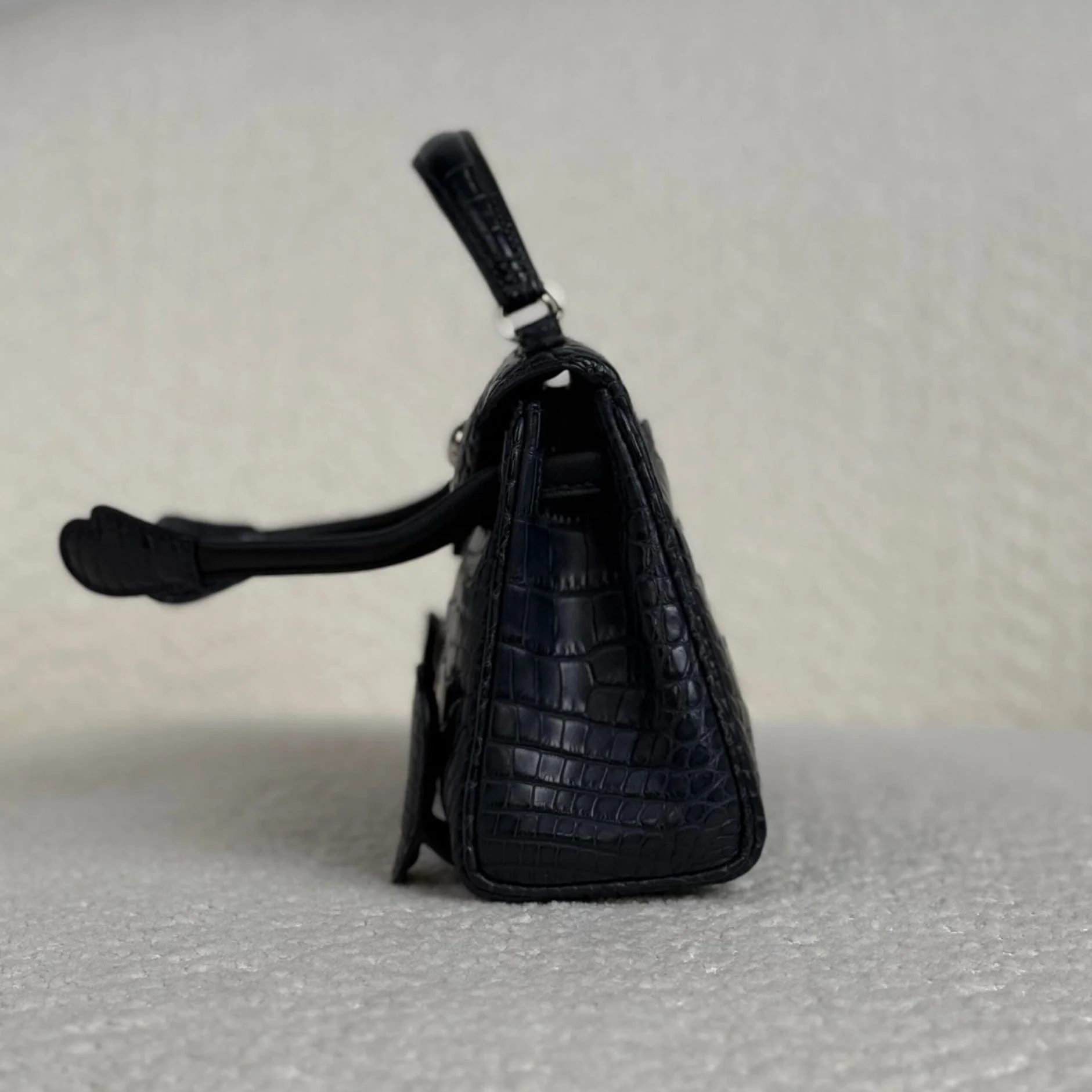 Hermès Bleu Indigo Kelly Doll Quelle Idole Matte Alligator Palladium Hardware Limited Edition - Image 4