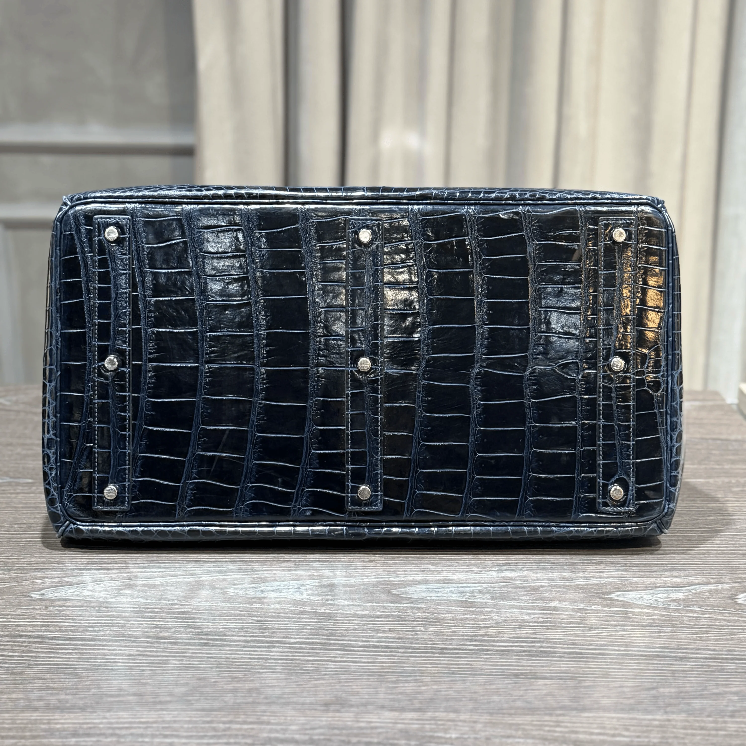Hermès Bleu Marine Birkin HAC 50 Porosus Crocodile Palladium Hardware - Image 6