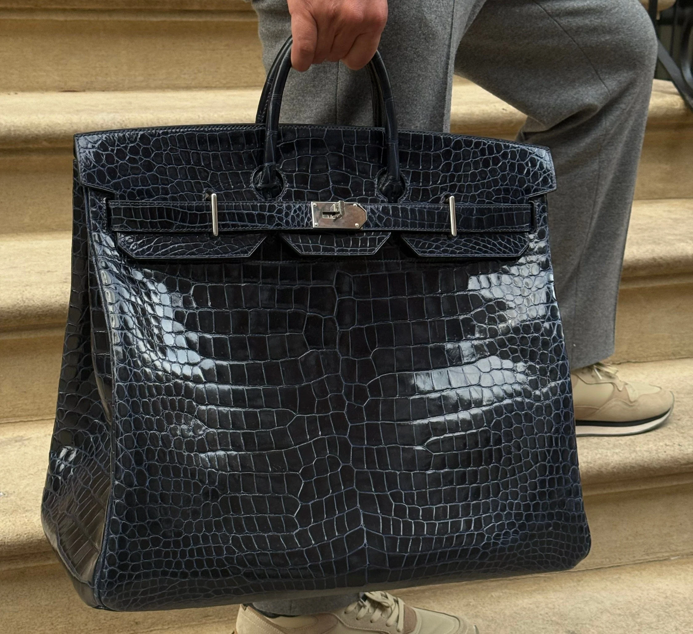 Hermès Bleu Marine Birkin HAC 50 Porosus Crocodile Palladium Hardware - Image 9