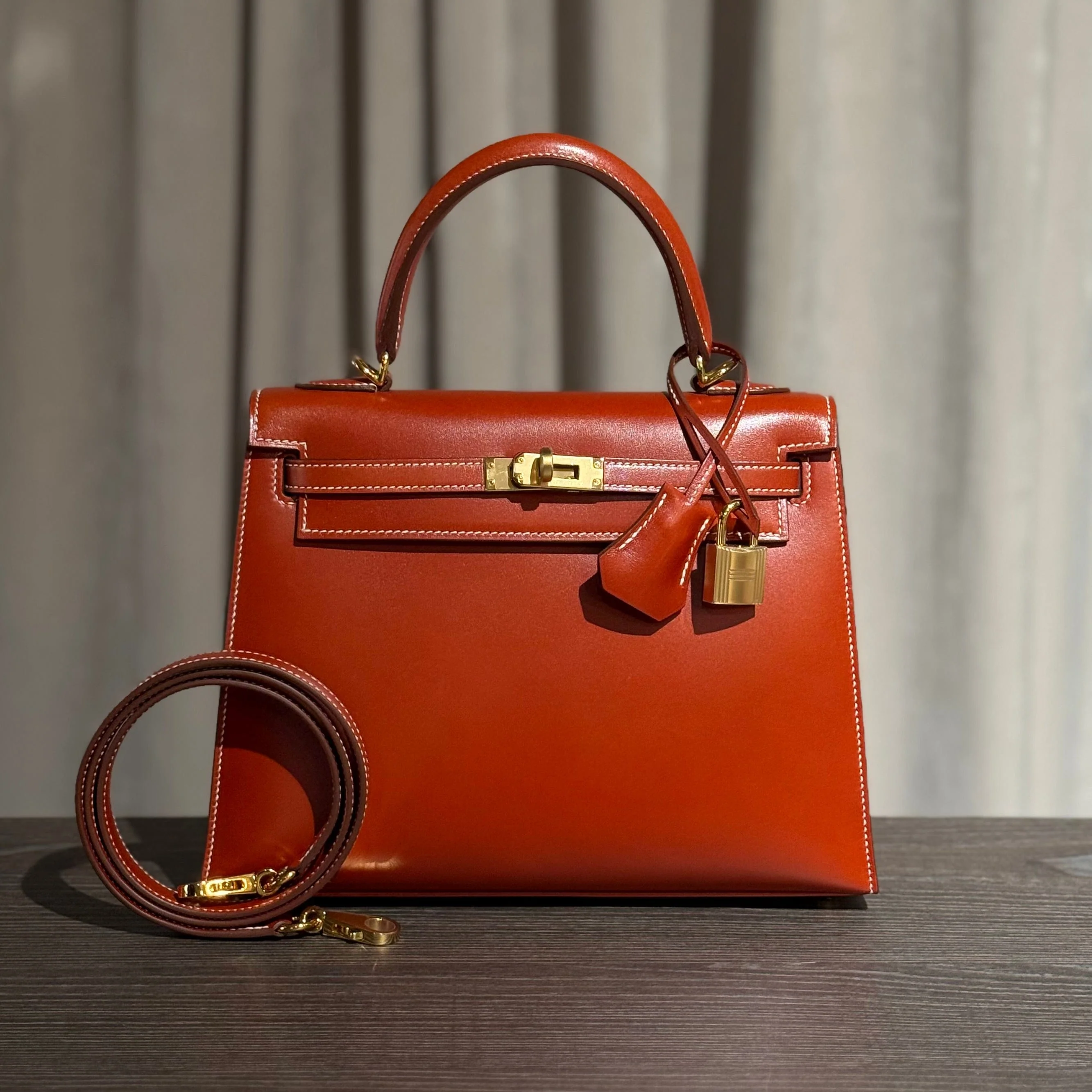 Hermès Brique Kelly Sellier 25 Box Leather Gold Hardware - Image 2