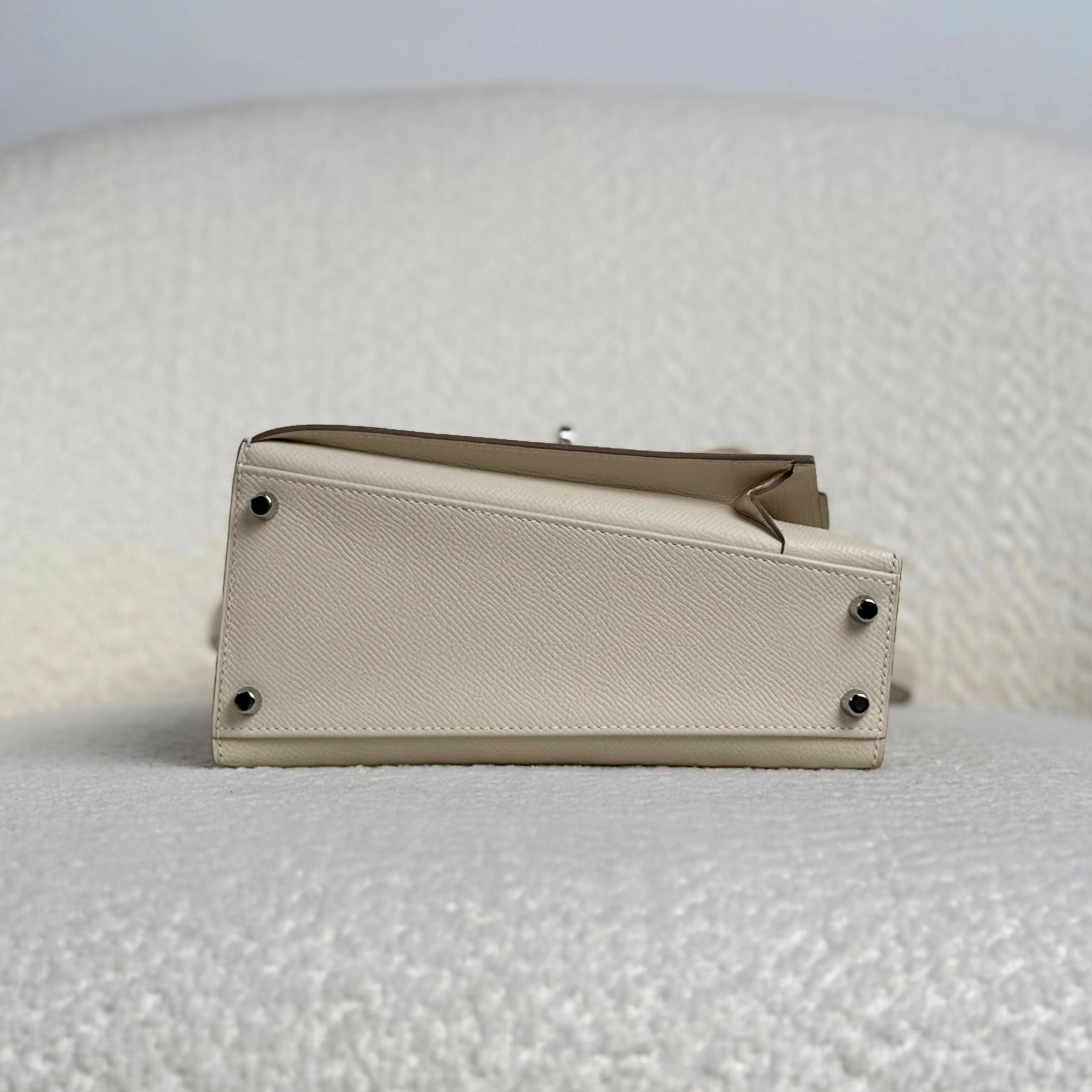 Hermès Craie Kelly En Desordre Sellier 20 Epsom Palladium Hardware Limited Edition - Image 6