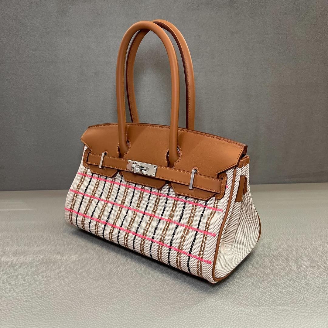Hermès Gold Shoulder Birkin 29 Ecru, Beige, Rose Pop, Noir and Fauve Swift and Embroidered Canvas Palladium Hardware - Image 4