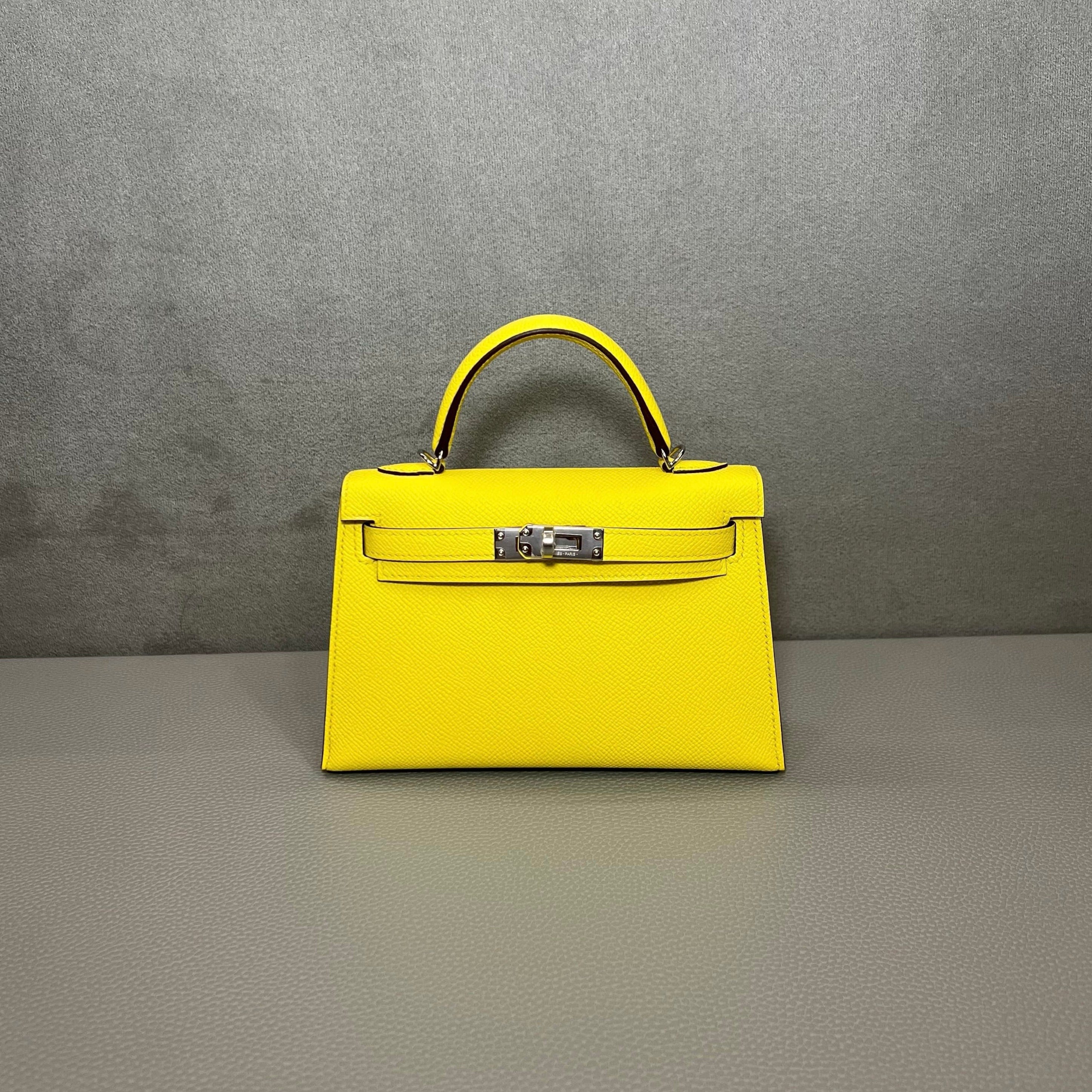 Hermès Jaune Citron Kelly Sellier 20 Epsom Palladium Hardware - Image 3