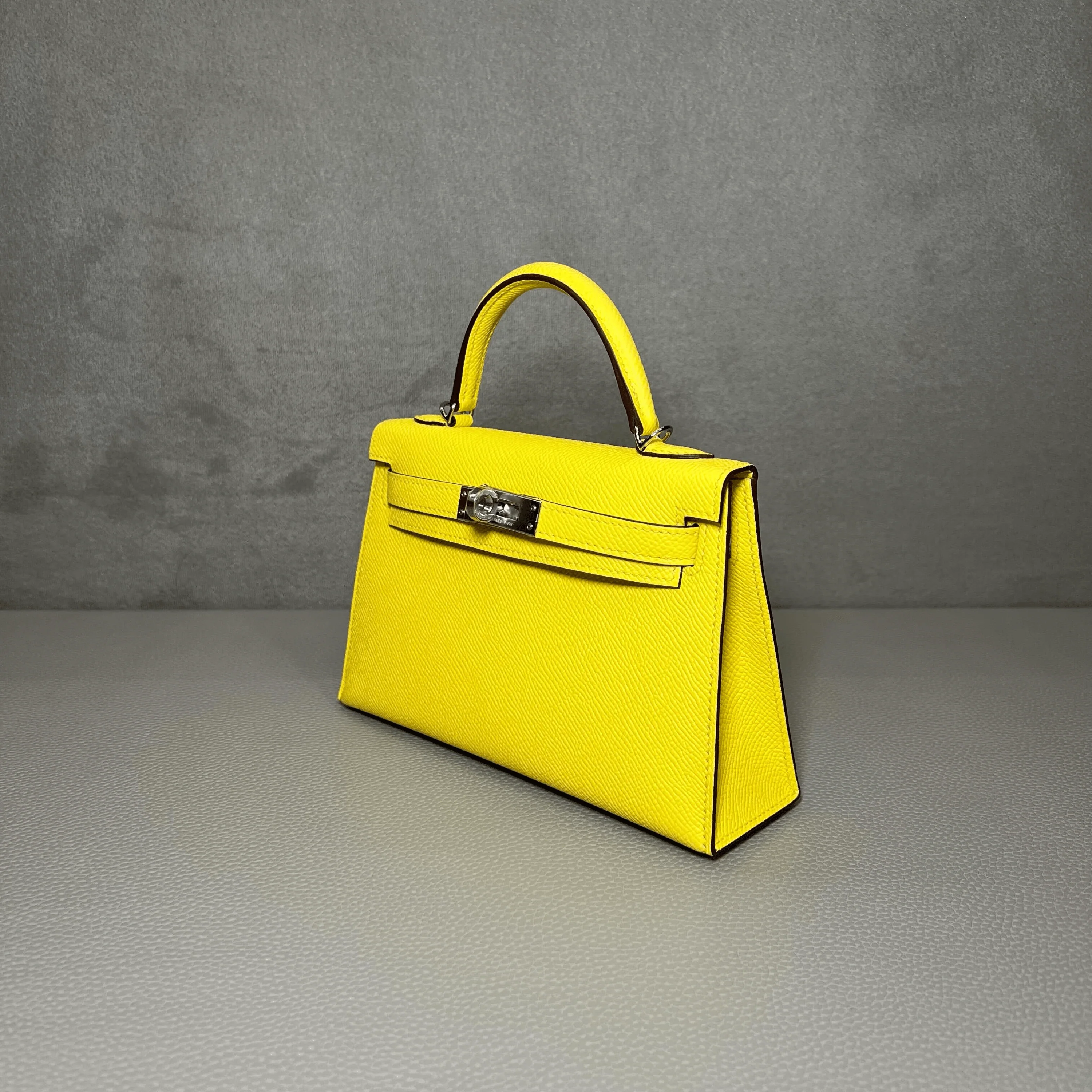 Hermès Jaune Citron Kelly Sellier 20 Epsom Palladium Hardware - Image 5