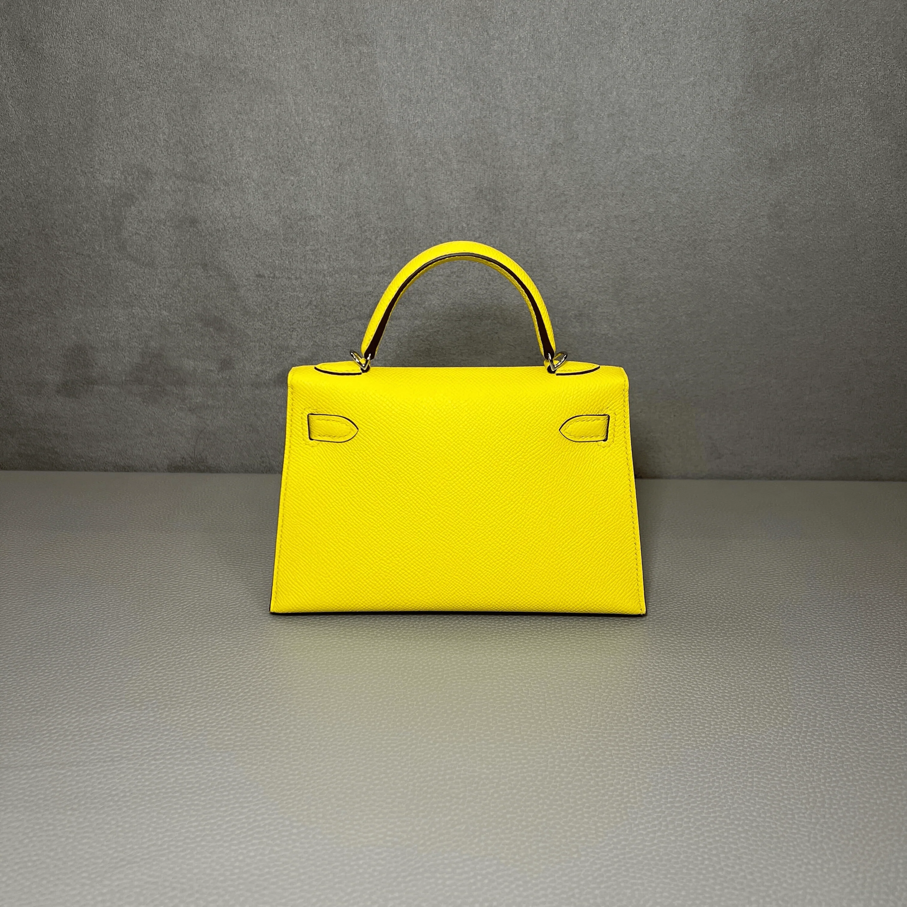 Hermès Jaune Citron Kelly Sellier 20 Epsom Palladium Hardware - Image 6