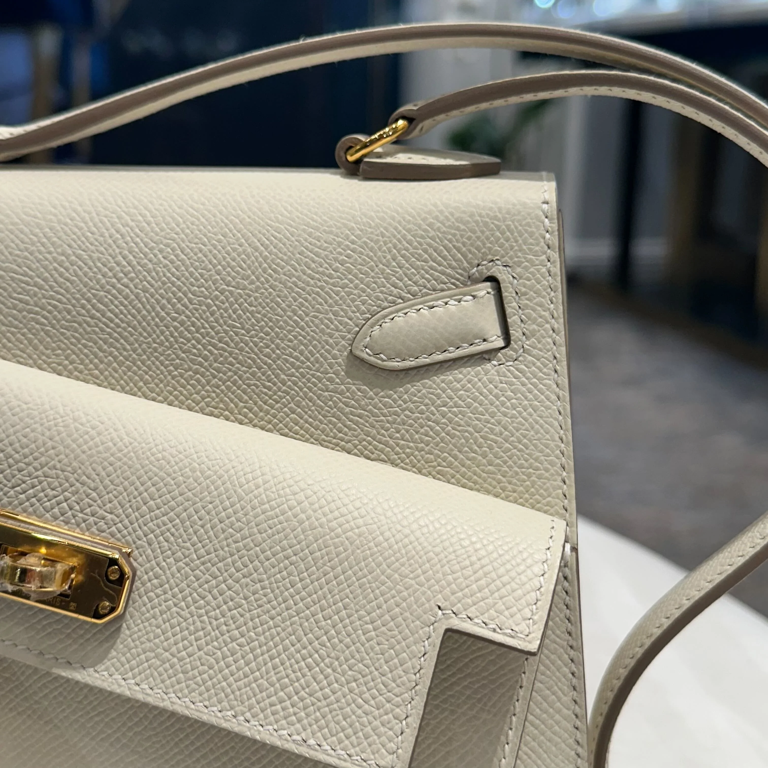 Hermès Craie Kelly En Desordre Sellier 20 Epsom Gold Hardware Limited Edition - Image 4