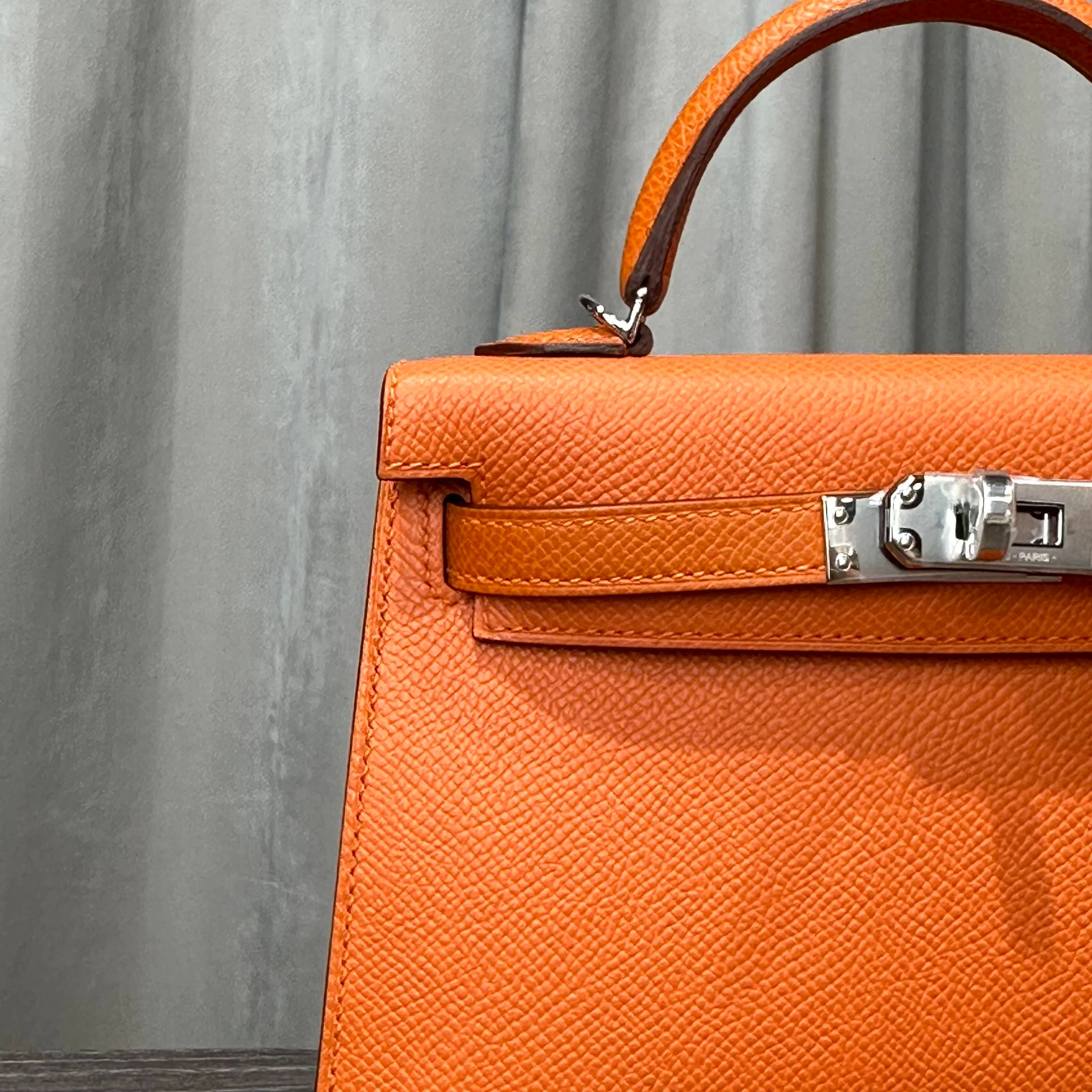 Hermès Orange Mini Kelly Sellier 20 Epsom Palladium Hardware - Image 4