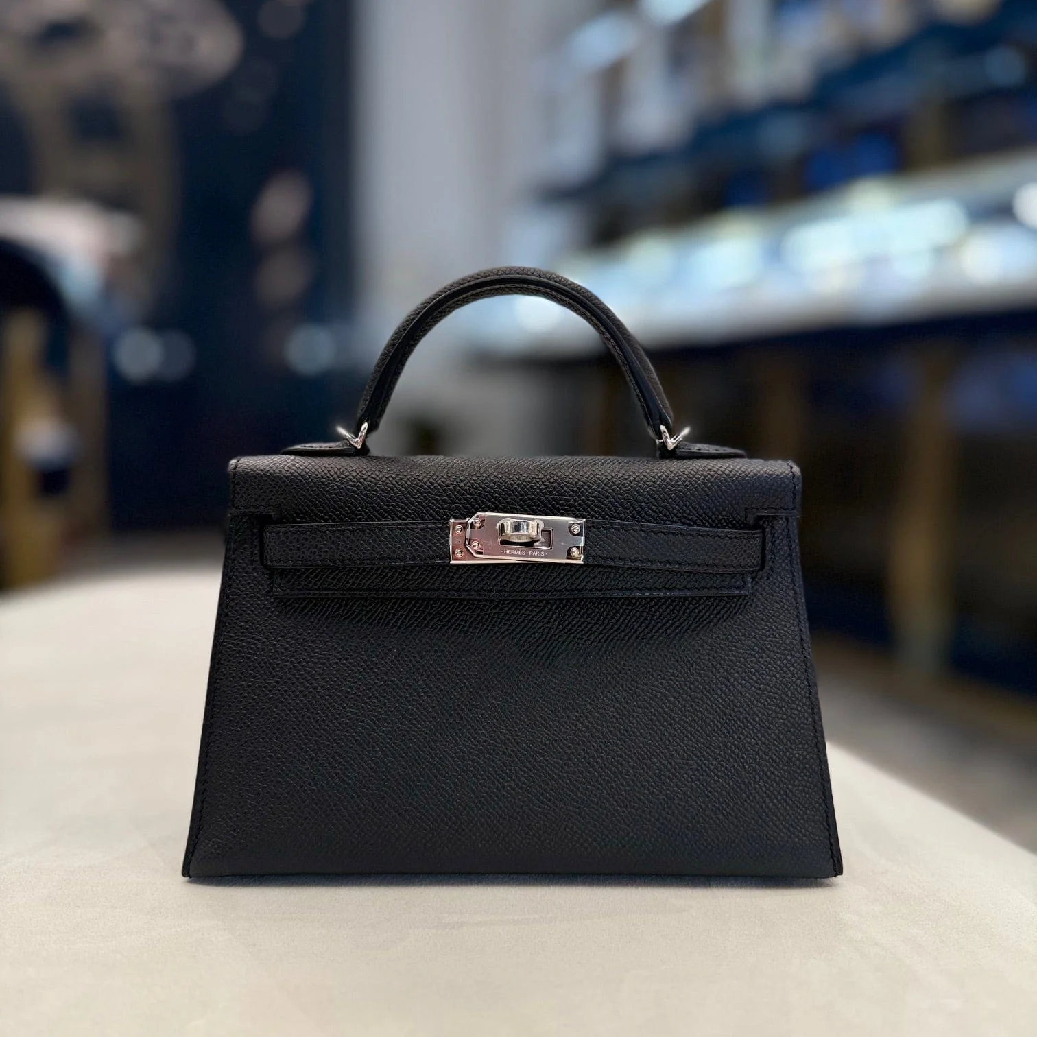 Hermès Noir Mini Kelly Sellier 20 Epsom Palladium Hardware - Image 2