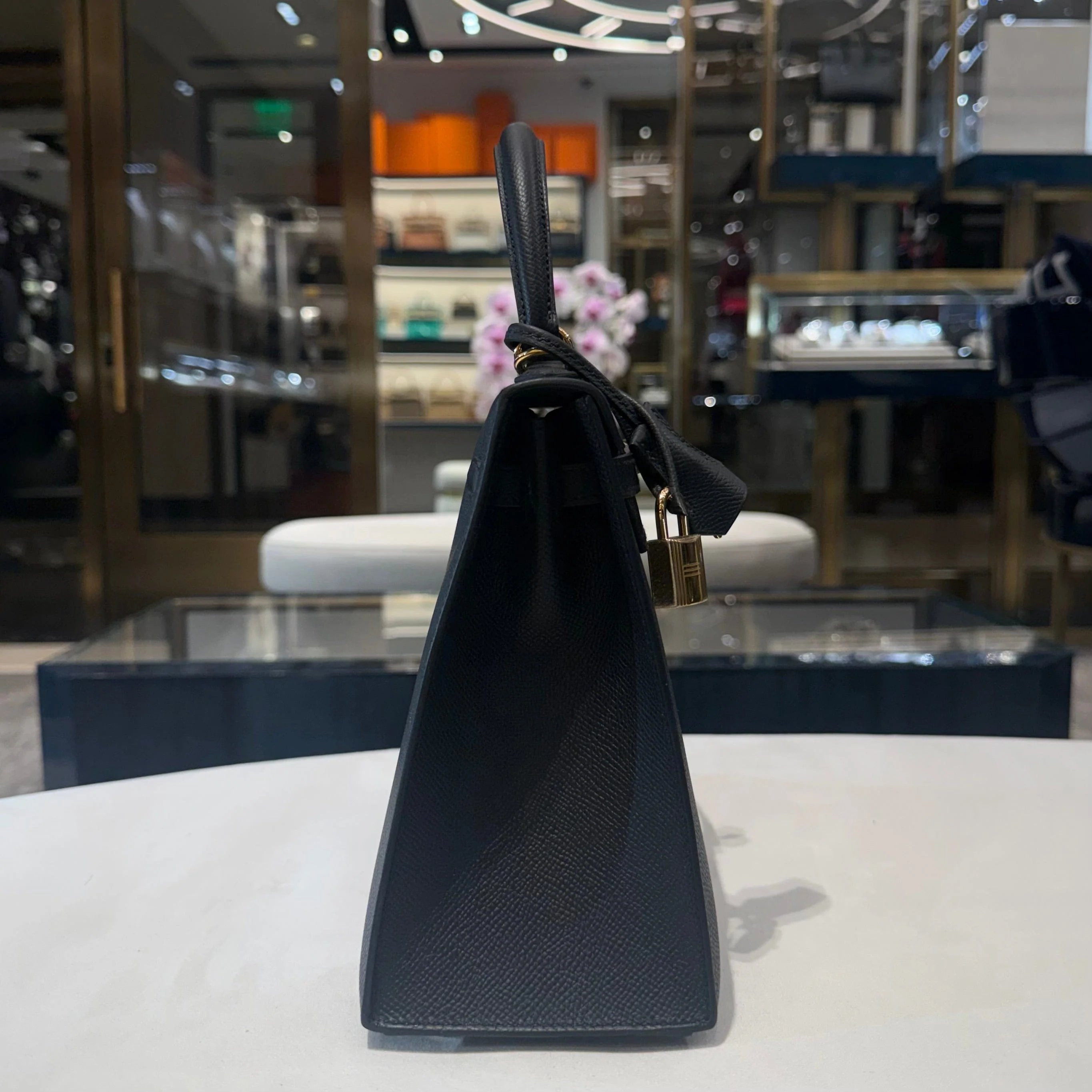 Hermès Noir Kelly Sellier 25 Epsom Gold Hardware - Image 6