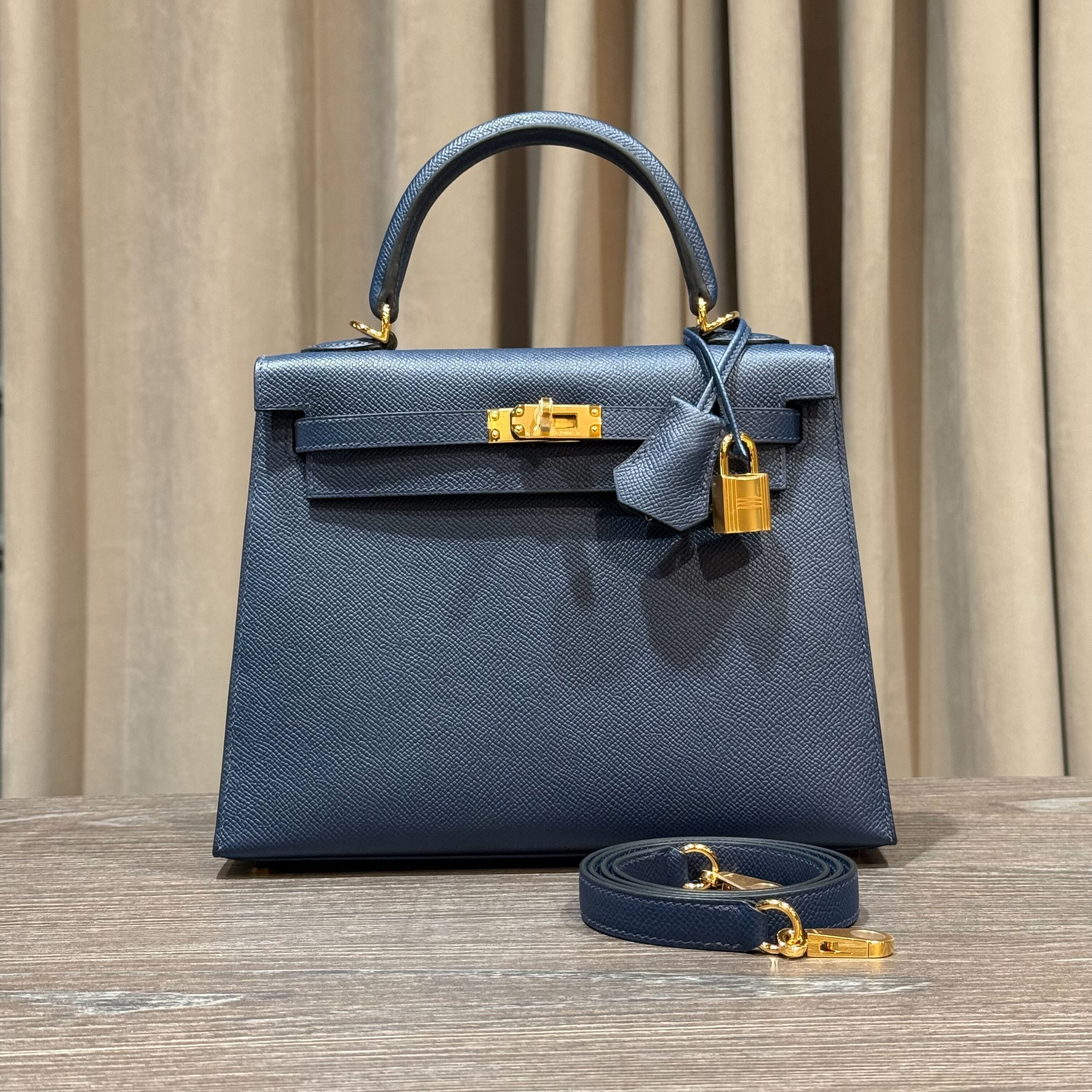 Hermès Blue Sapphire Kelly Sellier 25 Epsom Gold Hardware - Image 2