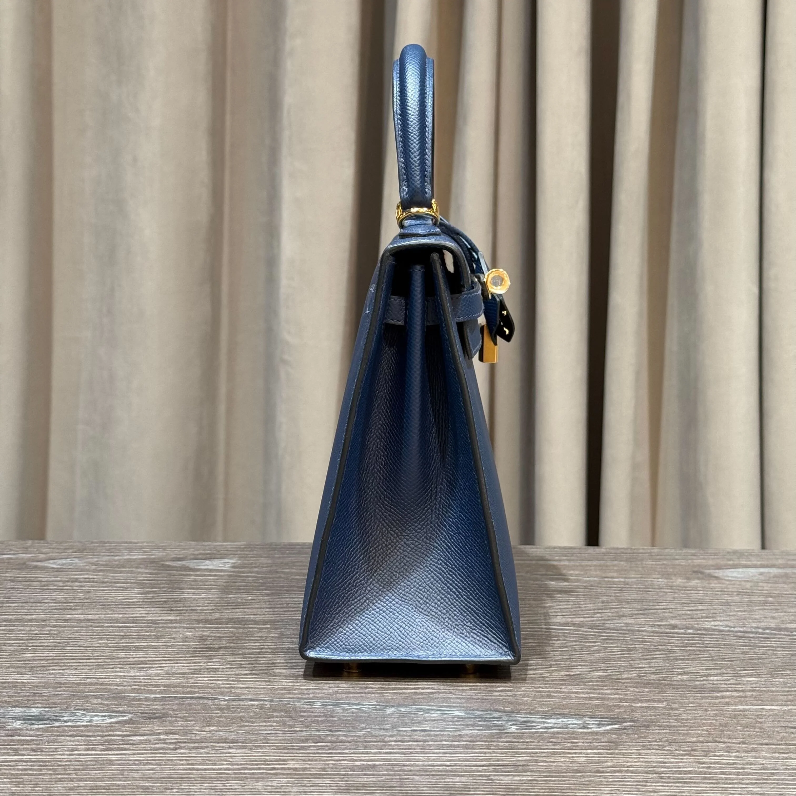 Hermès Blue Sapphire Kelly Sellier 25 Epsom Gold Hardware - Image 5