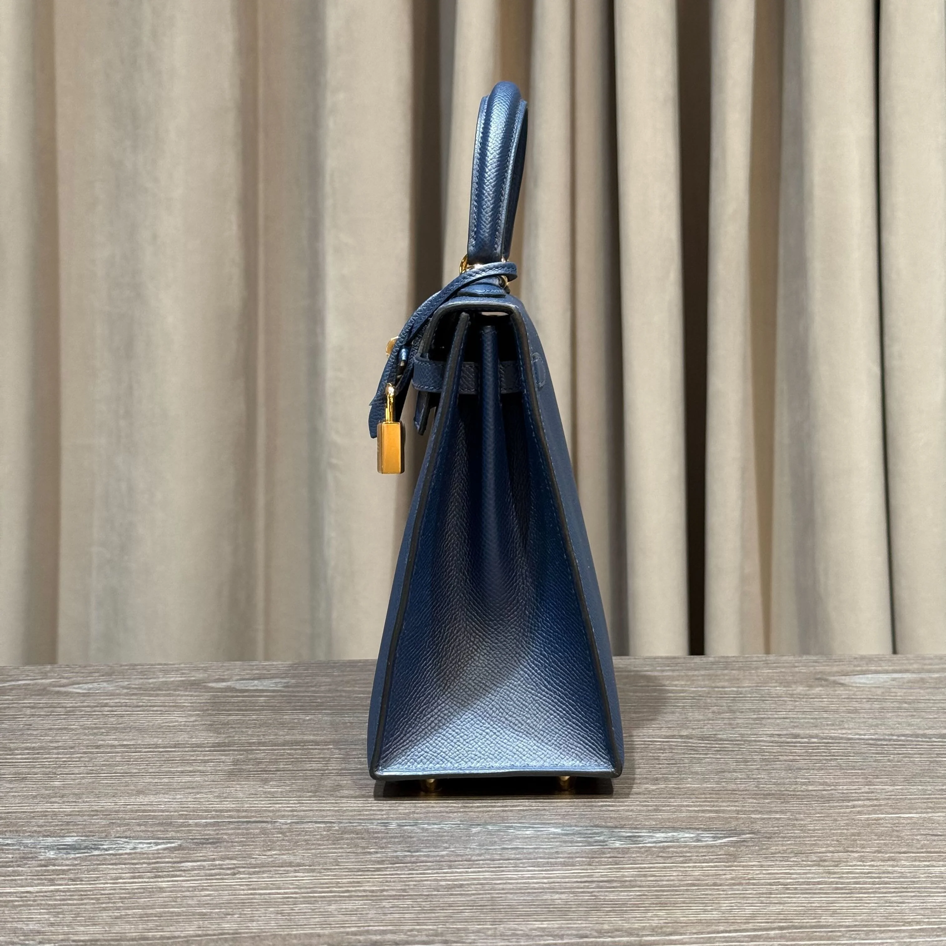 Hermès Blue Sapphire Kelly Sellier 25 Epsom Gold Hardware - Image 6