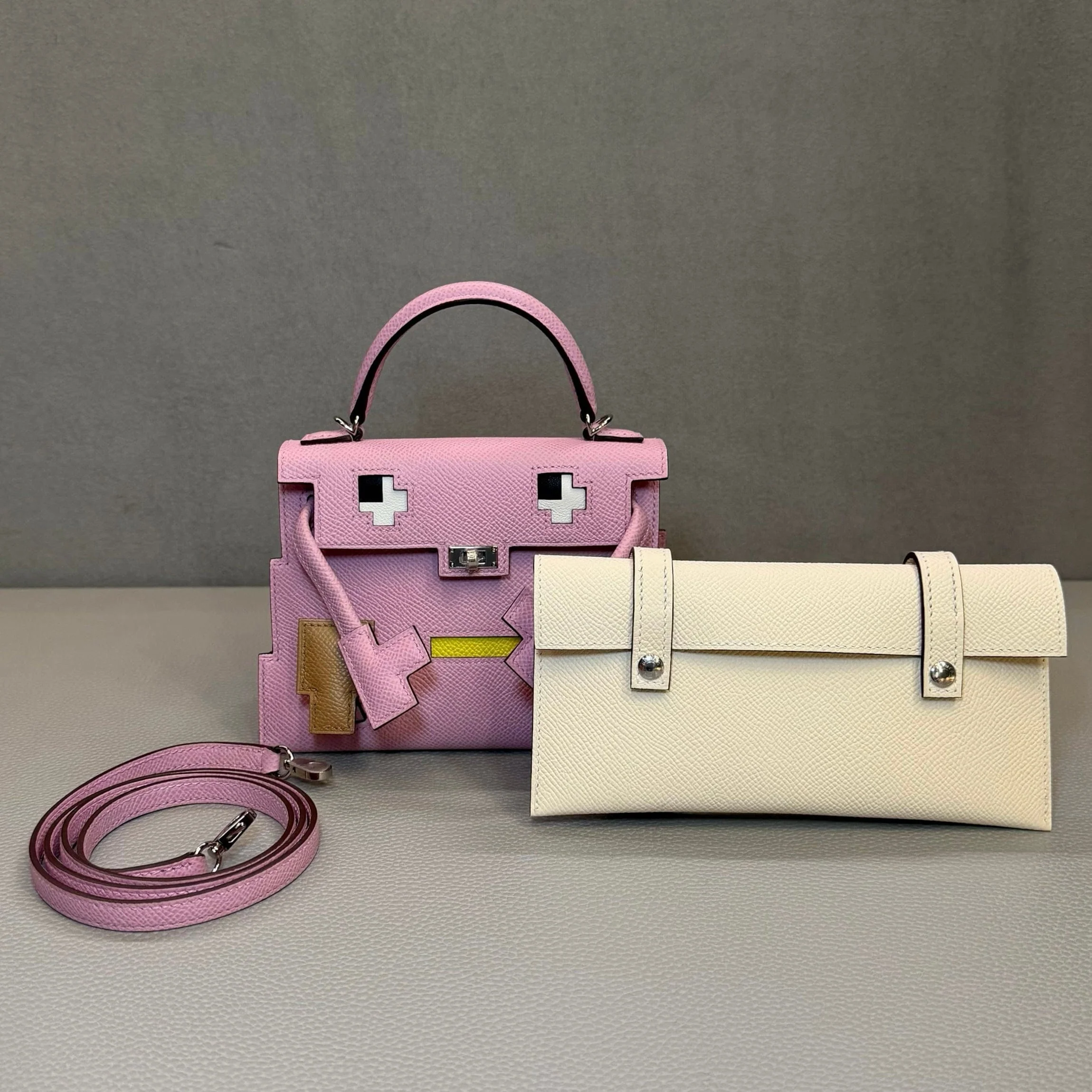 Hermès Mauve Sylvestre Picto Kelly Doll Epsom Palladium Hardware Limited Edition - Image 3