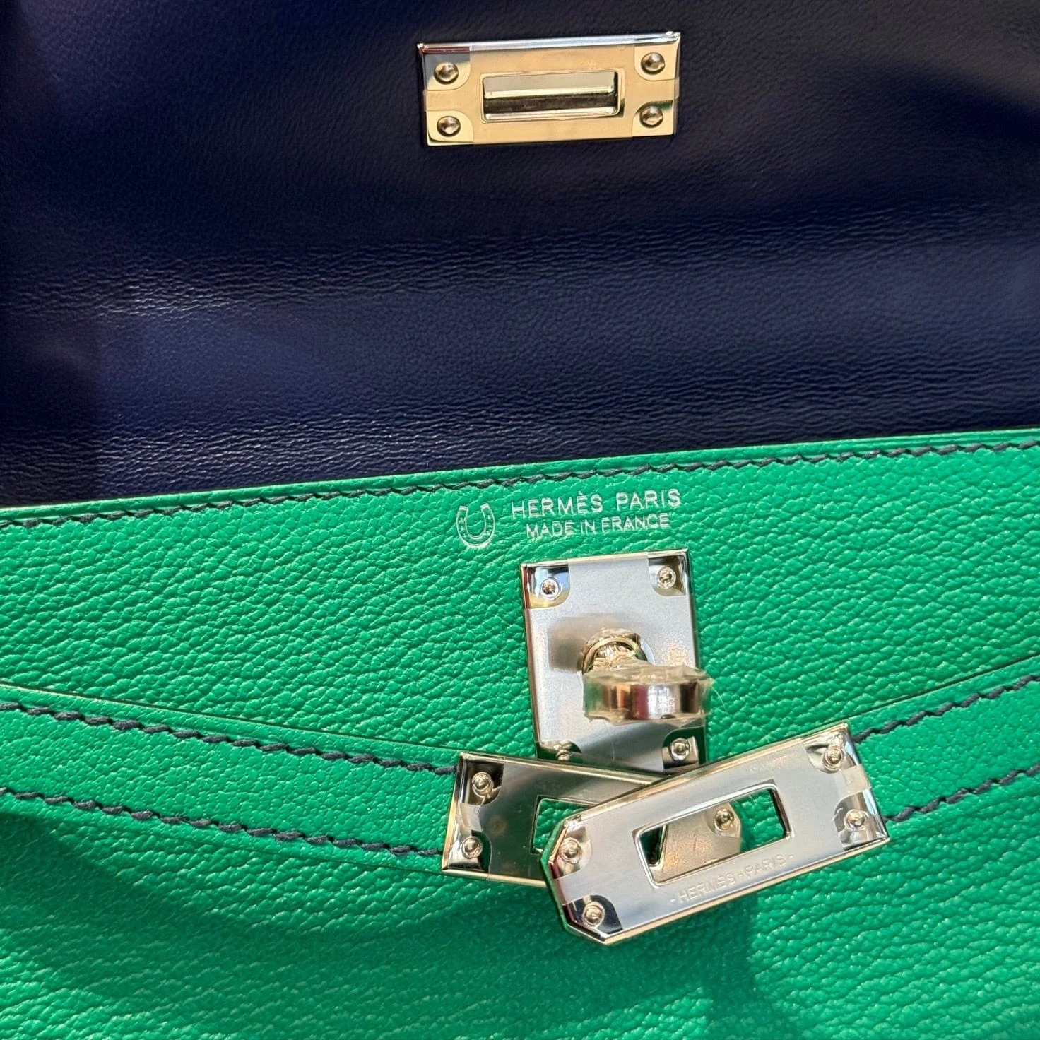 Hermès Menthe and Bleu Nuit Mini Kelly Sellier 20 Verso Chèvre Leather Palladium Hardware Hermès Special Order HSS - Image 7