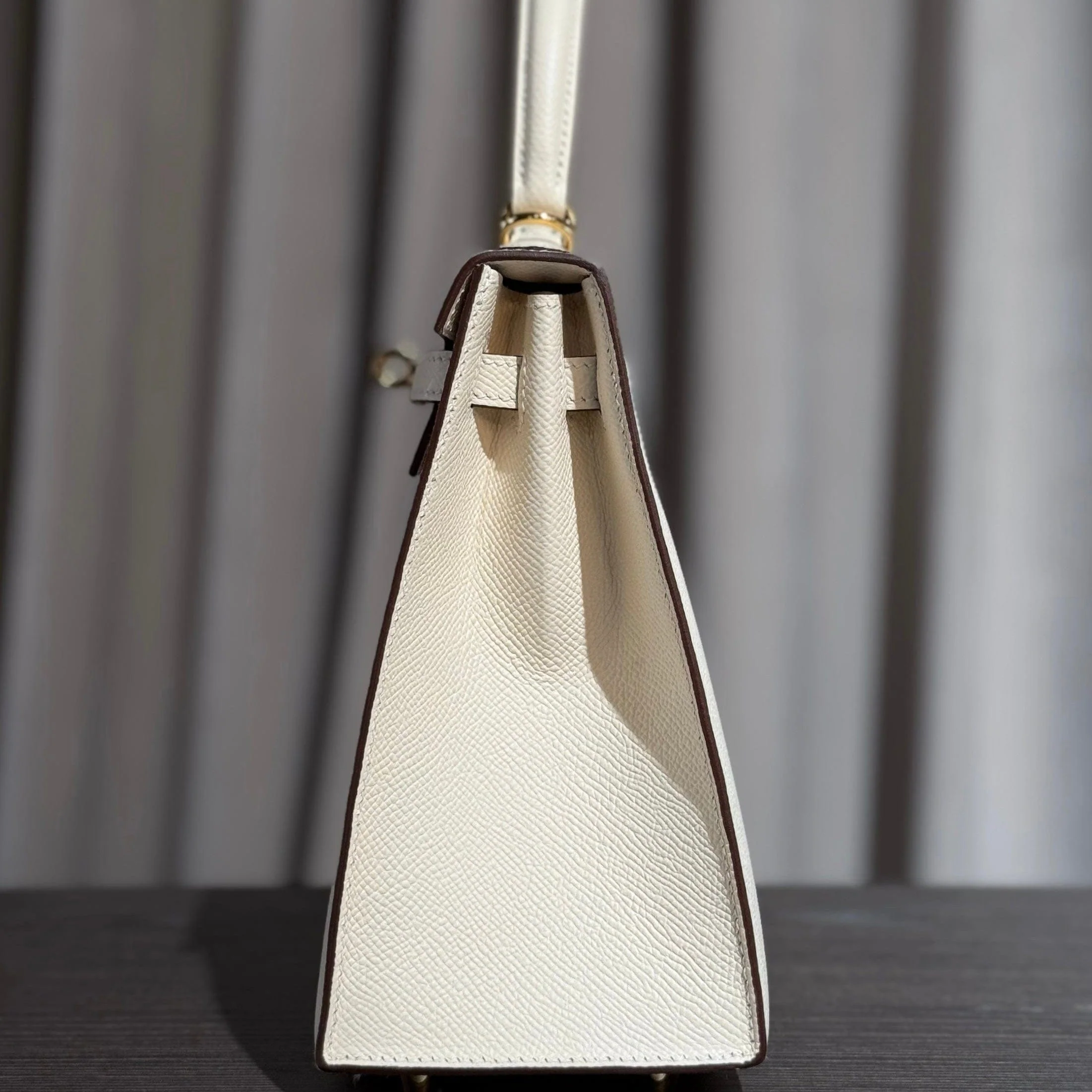 Hermès Nata Kelly Sellier 25 Epsom Gold Hardware - Image 5