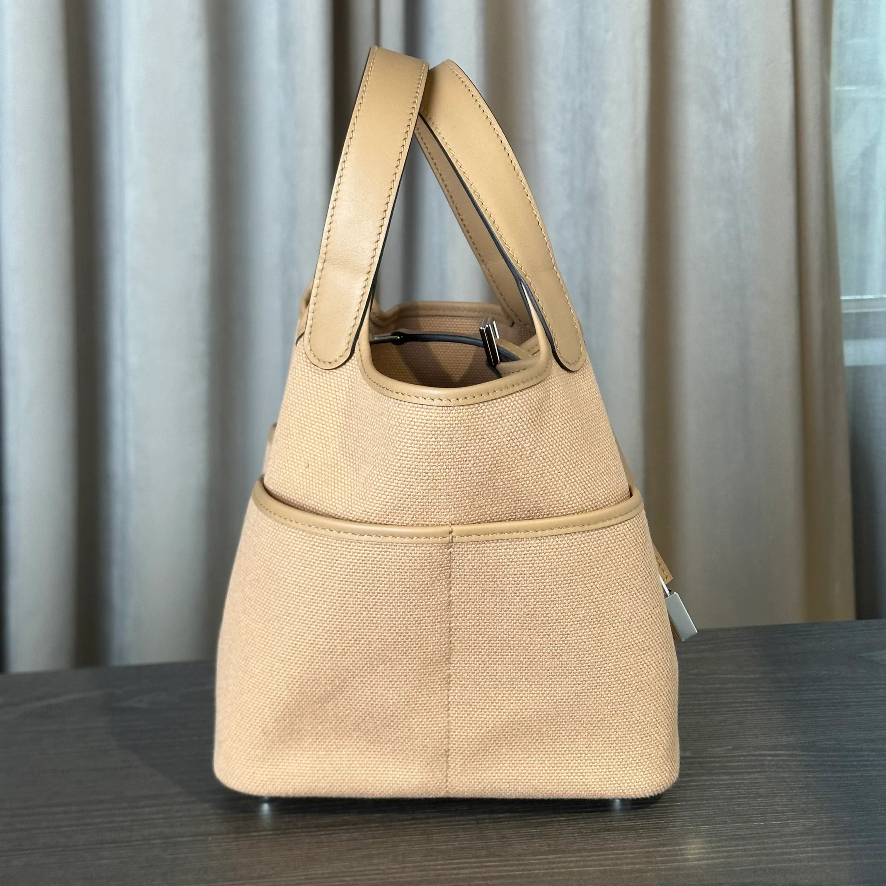 Hermès Chai Picotin 18 Swift and Toile Canvas Palladium Hardware - Image 5