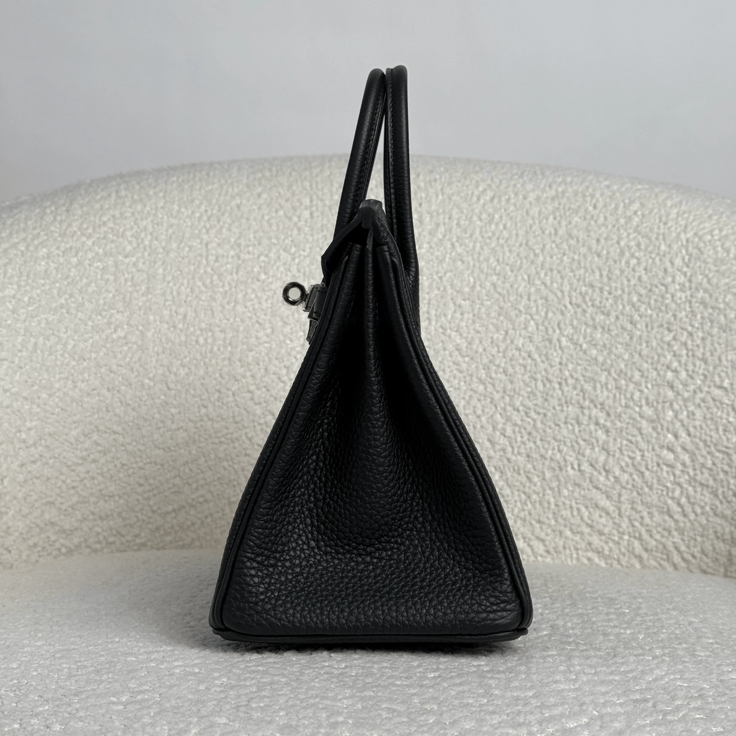 Hermès Noir Birkin 25 Togo Gold Hardware - Image 5