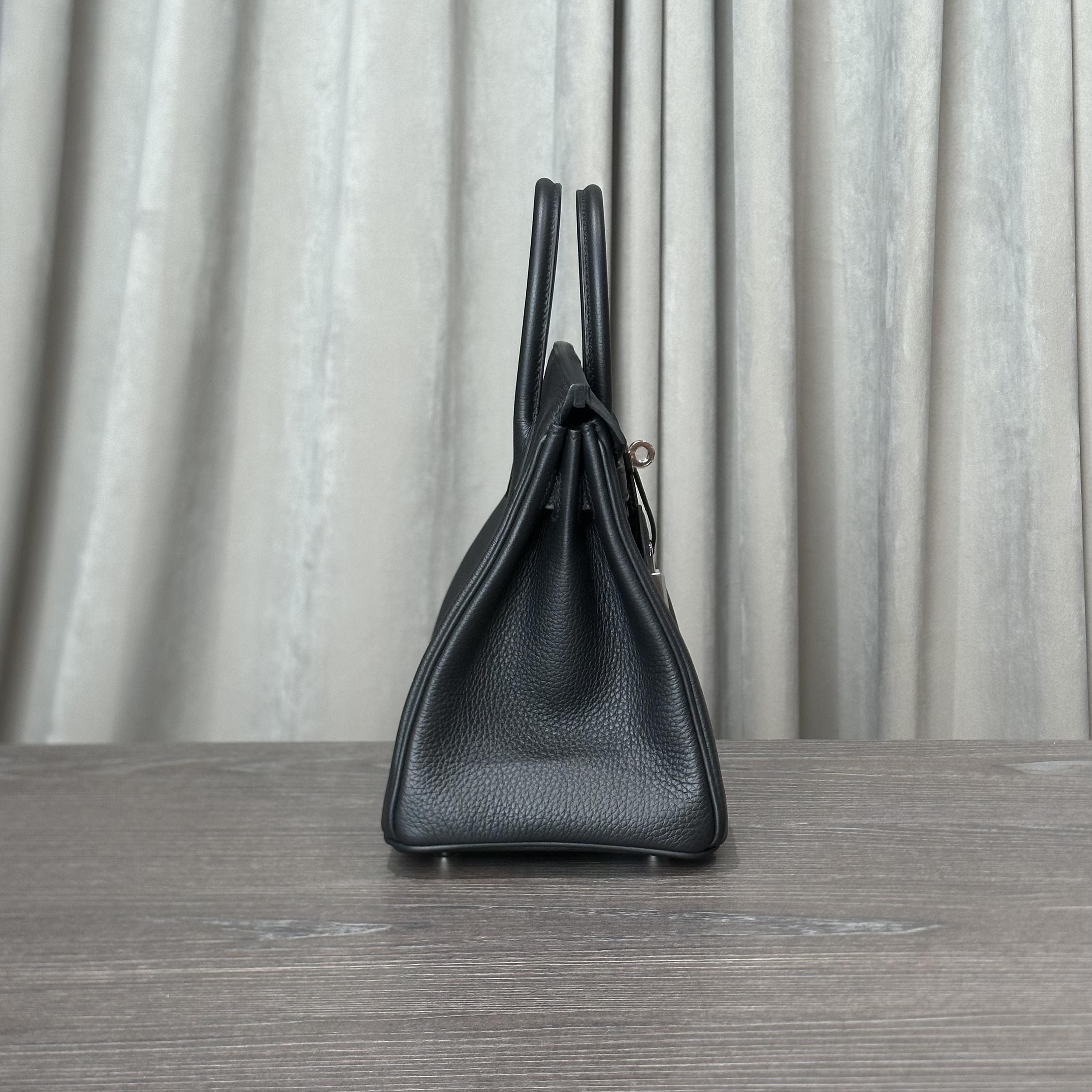 Hermès Noir Birkin 25 Togo Palladium Hardware - Image 3