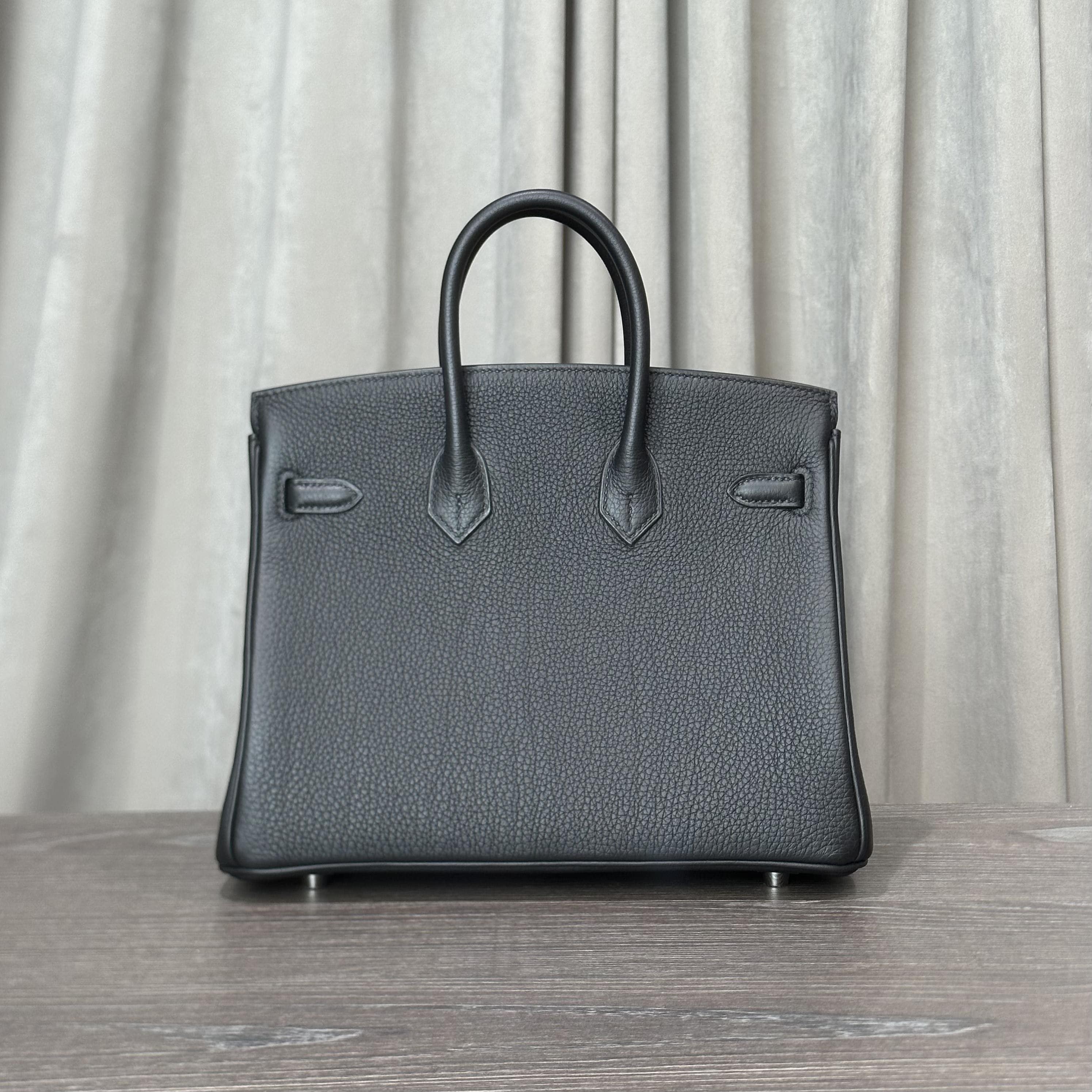 Hermès Noir Birkin 25 Togo Palladium Hardware - Image 5