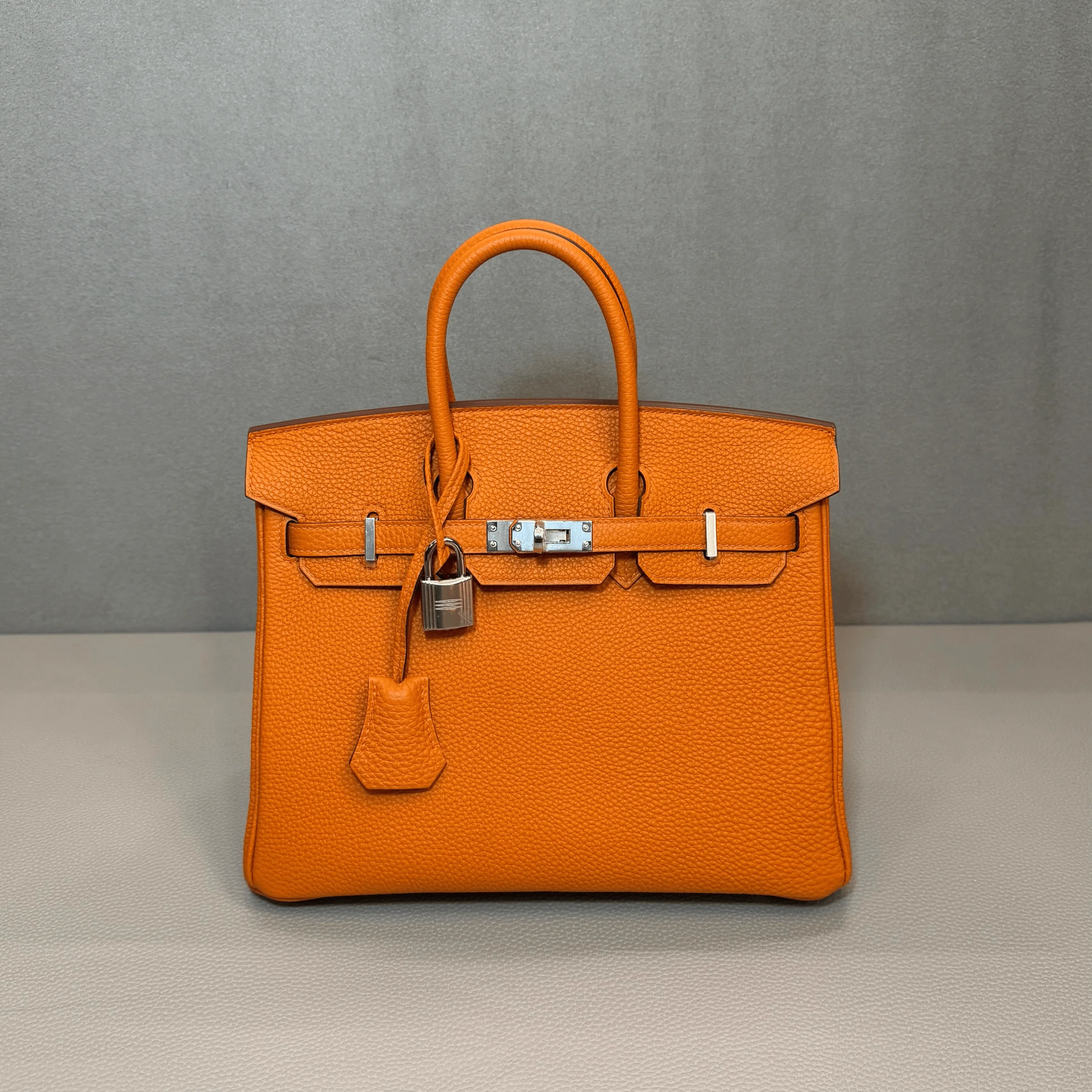 Hermès Orange Birkin 25 Togo Palladium Hardware - Image 2