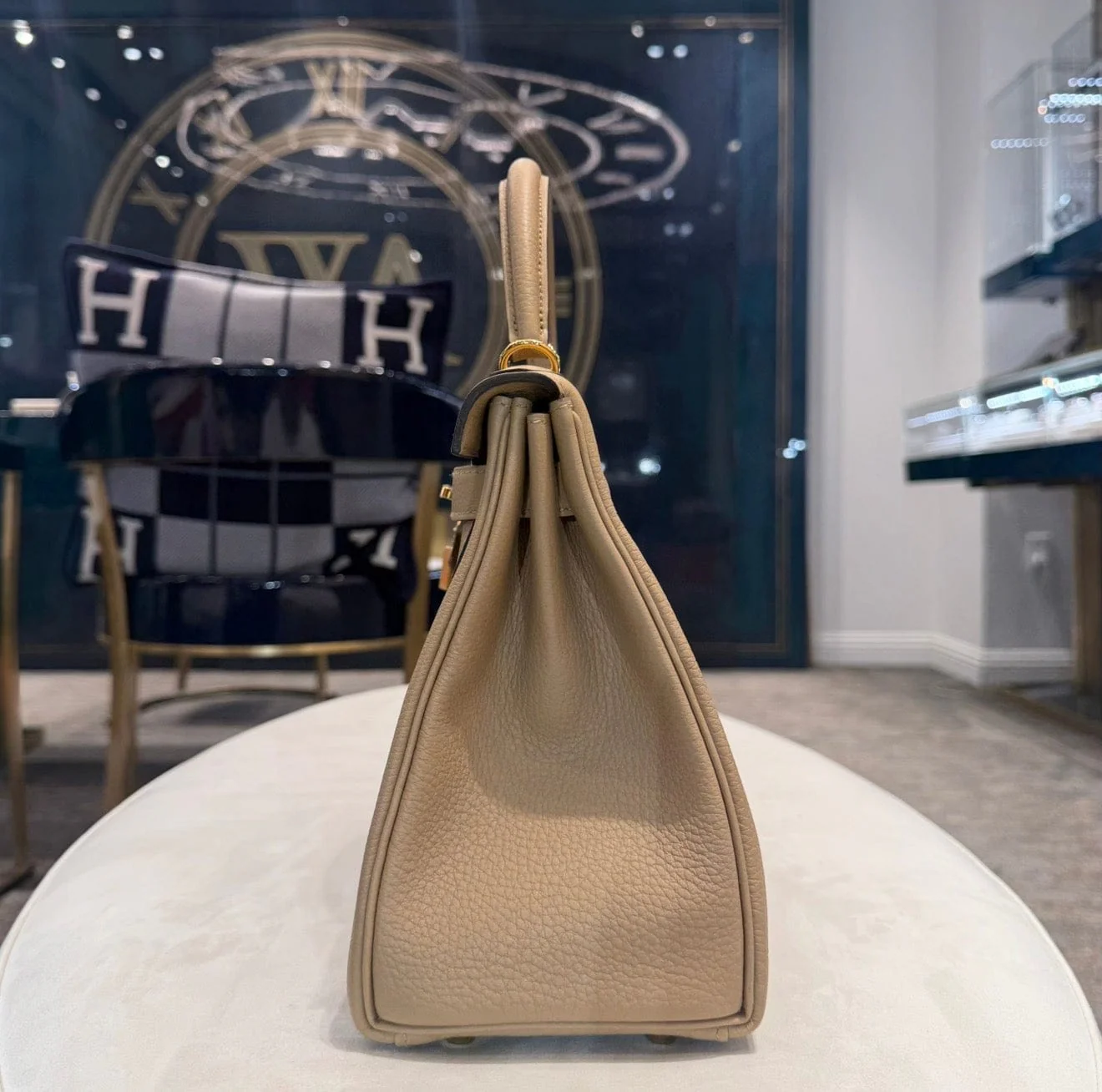 Hermès Poussiere Kelly Retourne 28 Togo Gold Hardware - Image 6