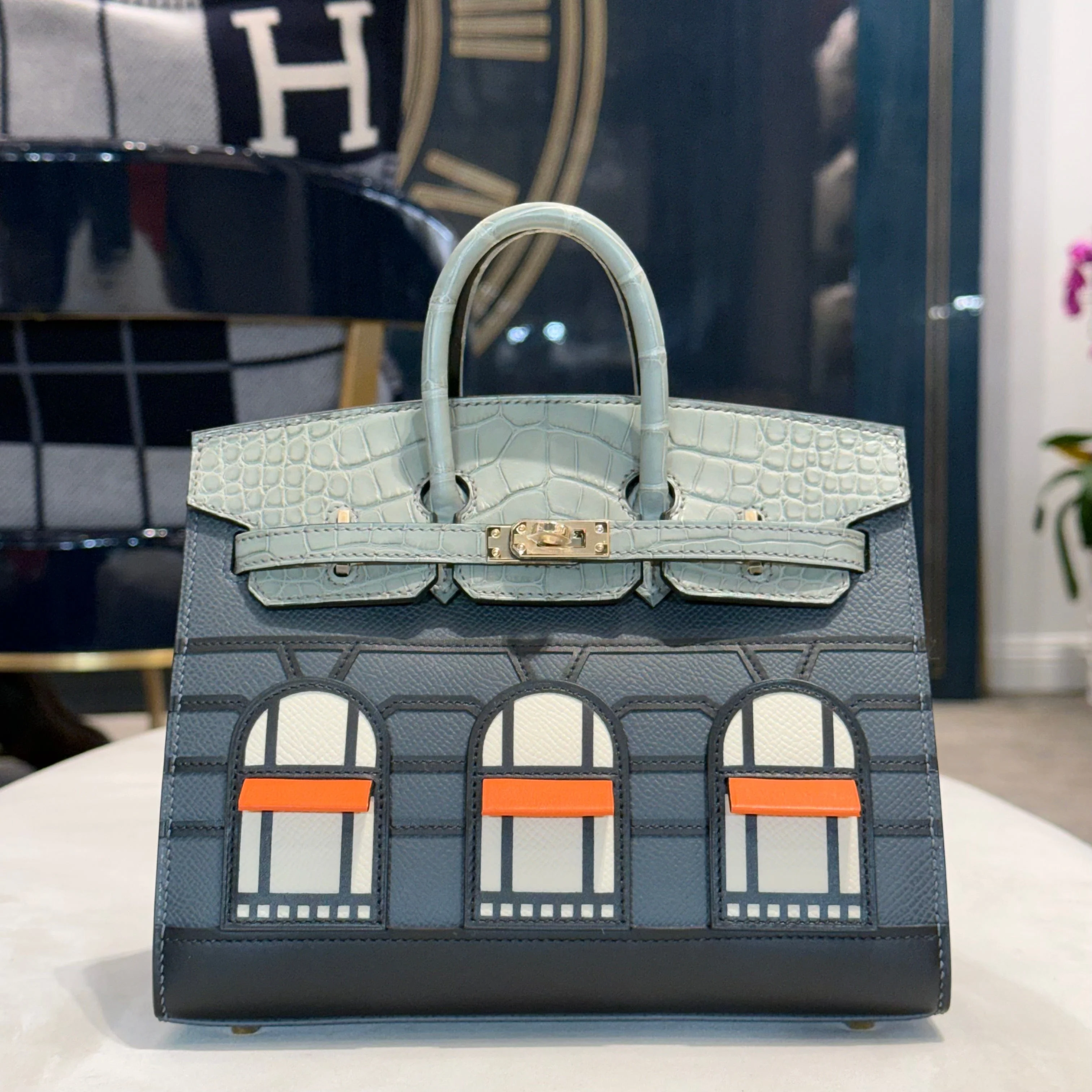 Hermès "Rainy Days" Faubourg Birkin 20 Gris Misty Matte Alligator Permabrass Hardware Limited Edition - Image 3