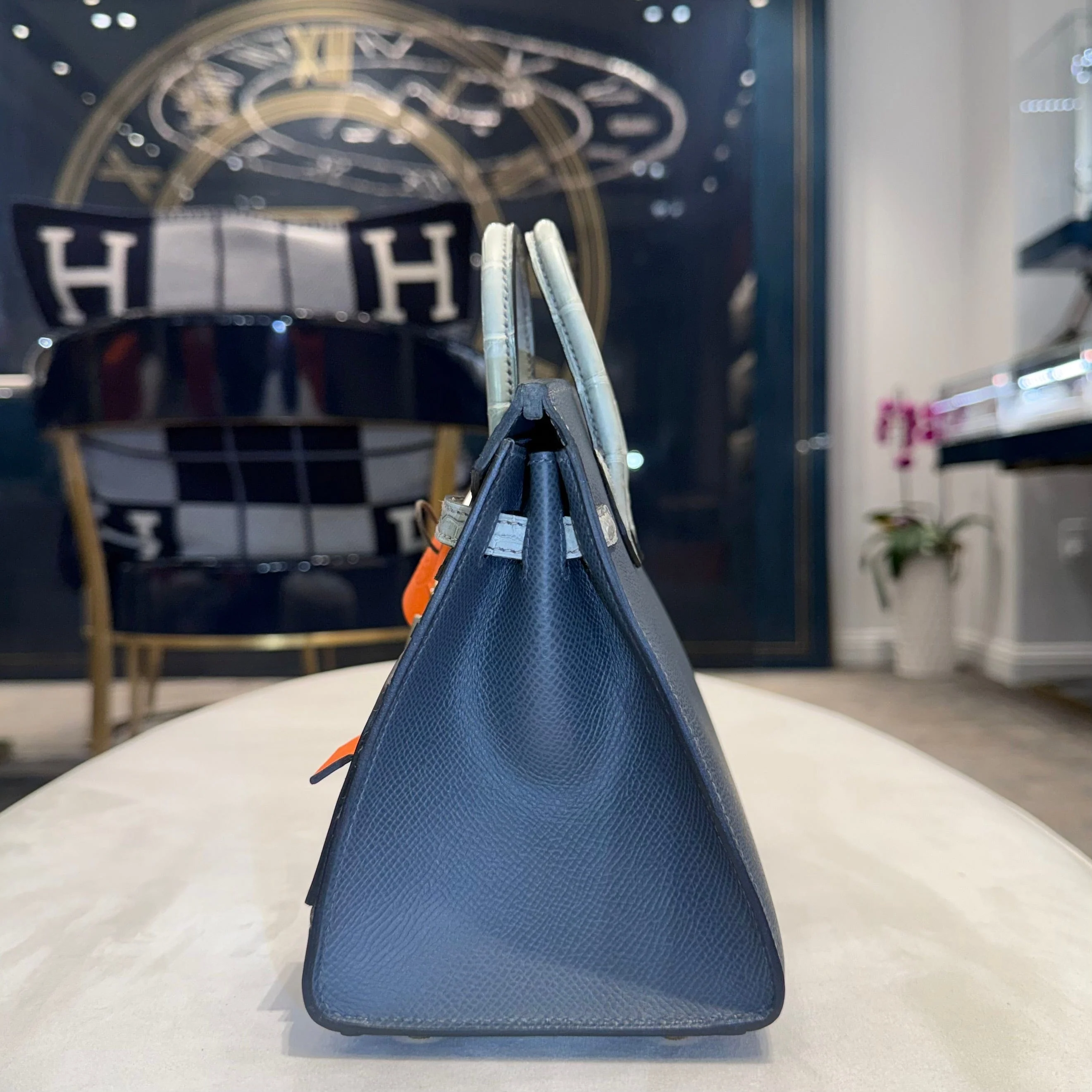Hermès "Rainy Days" Faubourg Birkin 20 Gris Misty Matte Alligator Permabrass Hardware Limited Edition - Image 6
