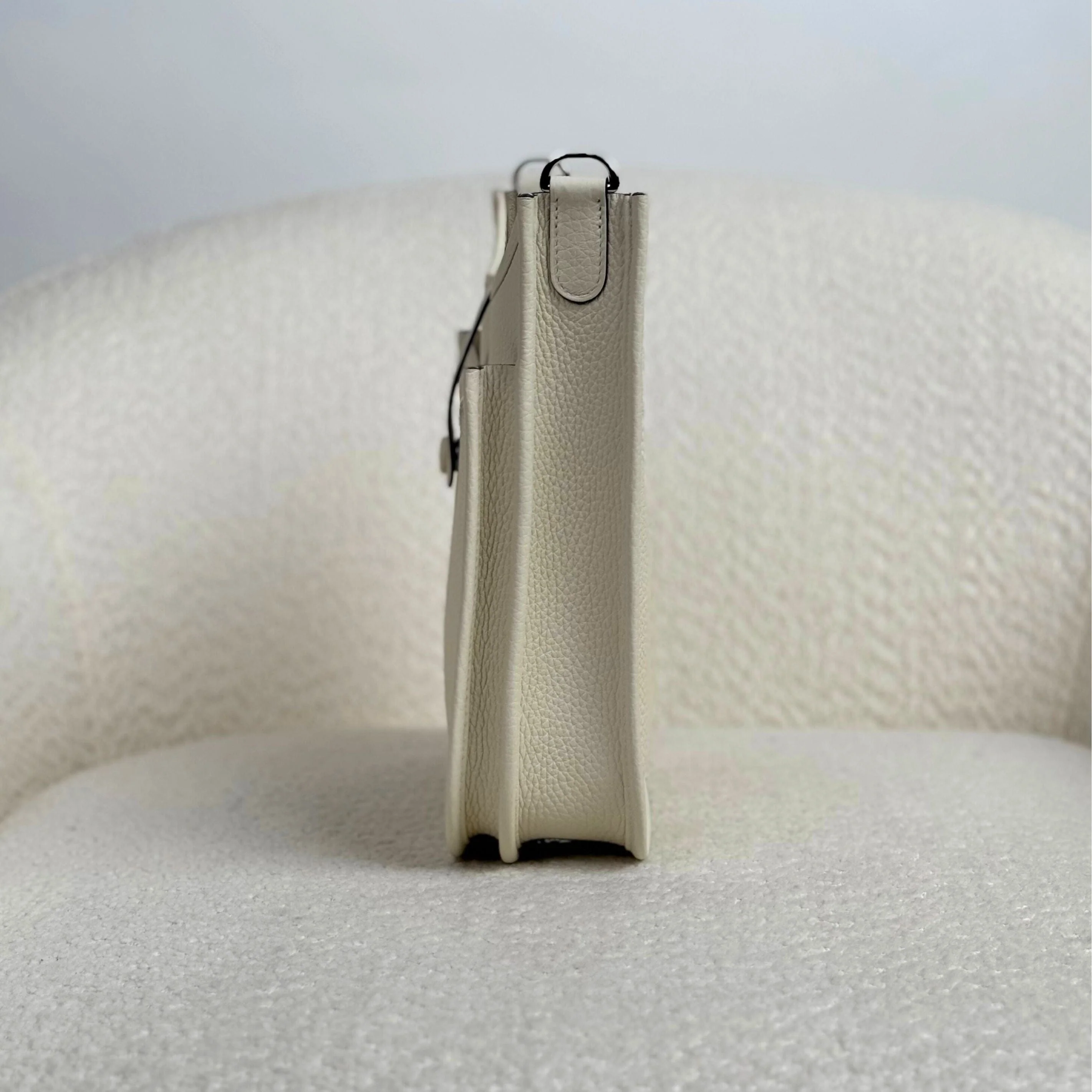 Hermès So Cream Mini Evelyne 16 Clemence Palladium Hardware - Image 6