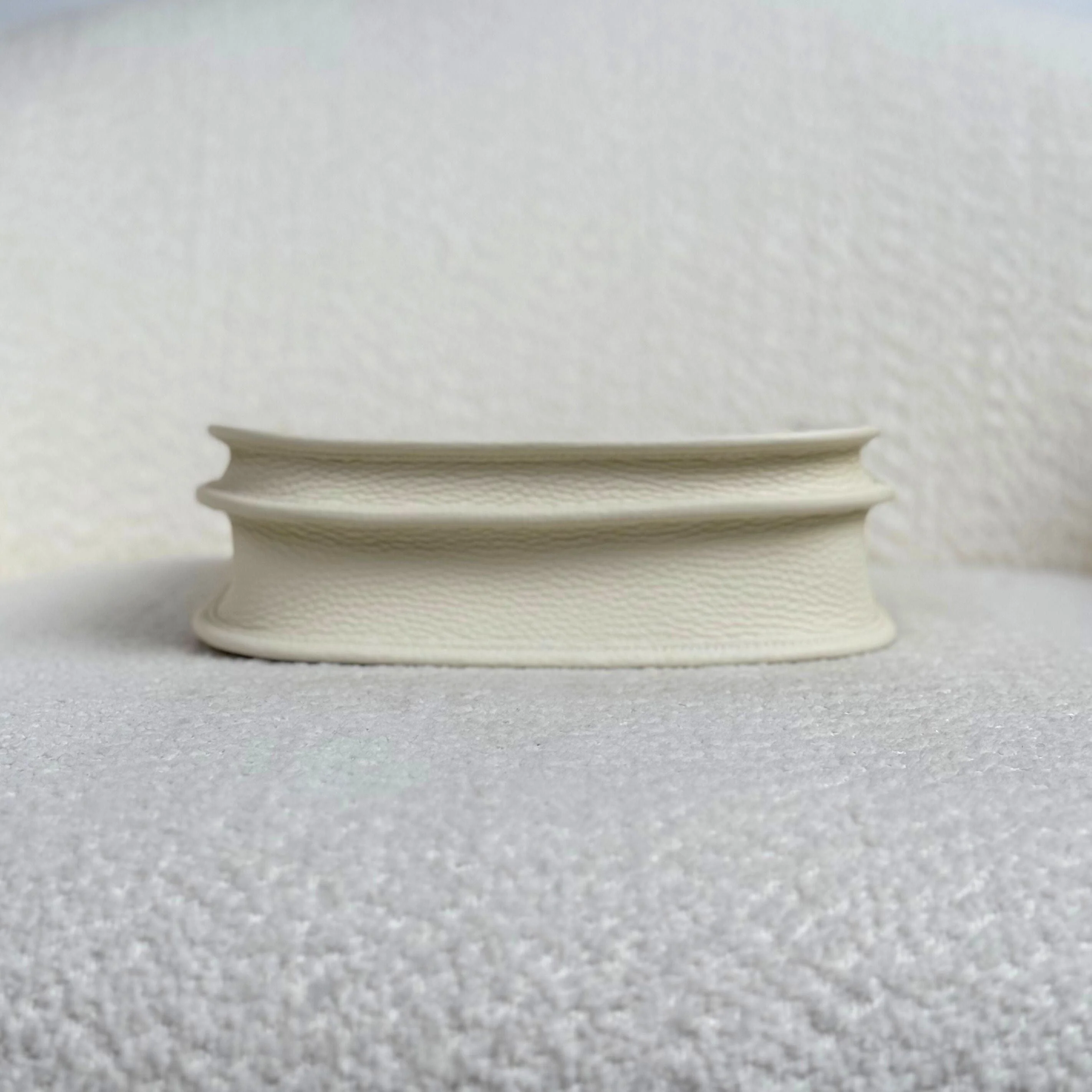 Hermès So Cream Mini Evelyne 16 Clemence Palladium Hardware - Image 7