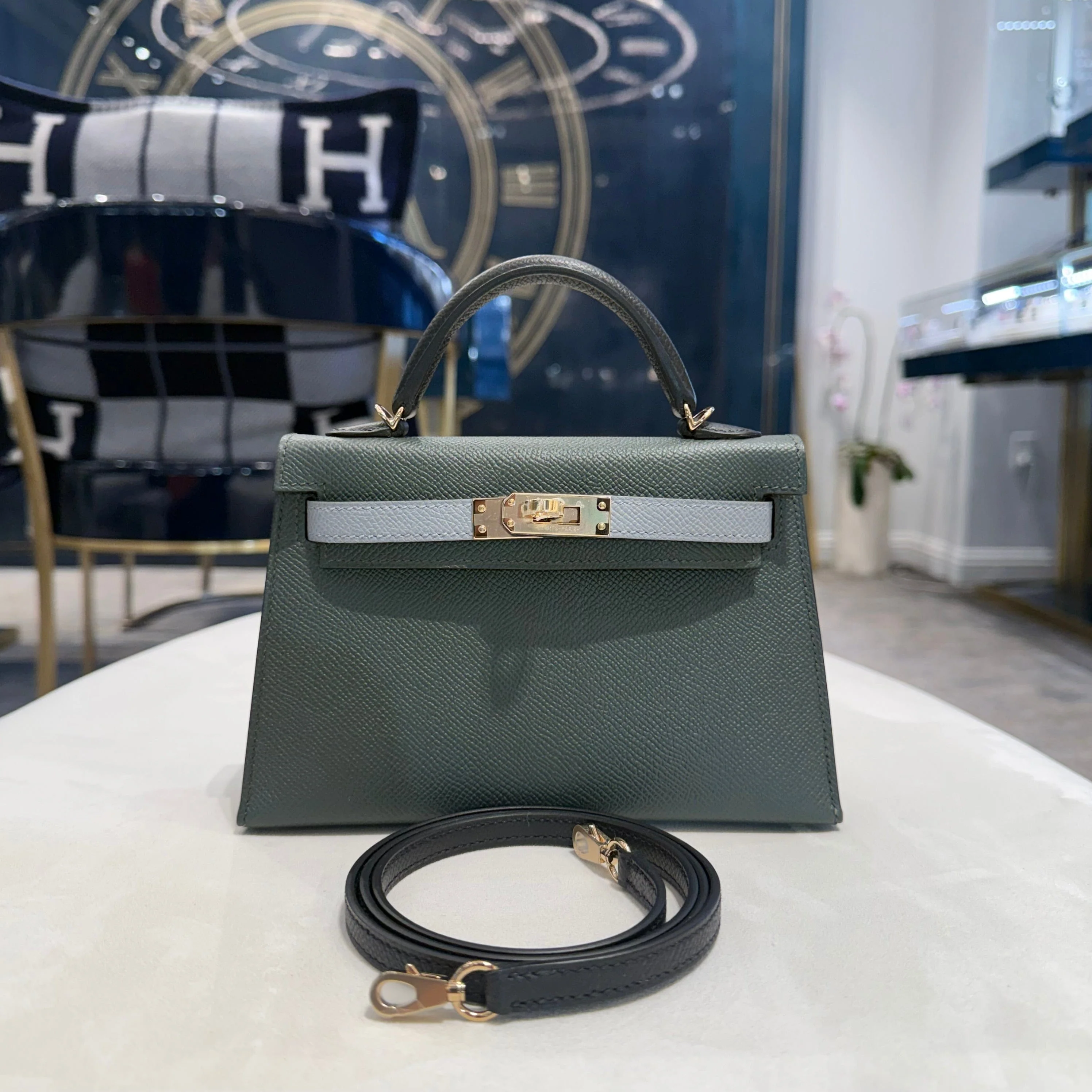 Hermès Vert Mangrove / Gris Pantin / Noir Mini Kelly Sellier 20 Epsom Permabrass Hardware - Image 2